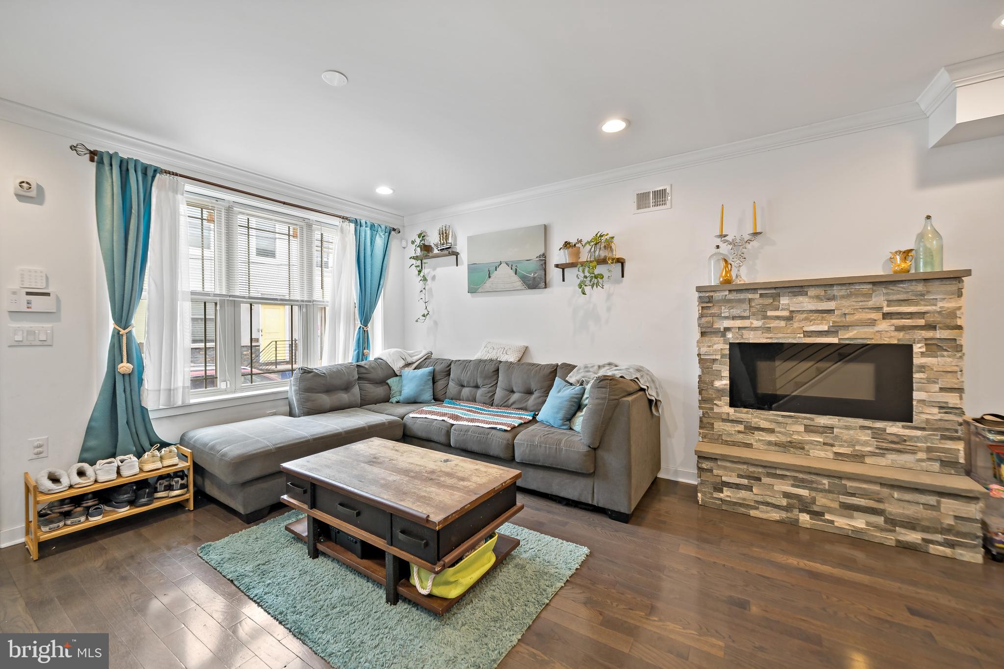 GRAYS FERRY - Residential Lease