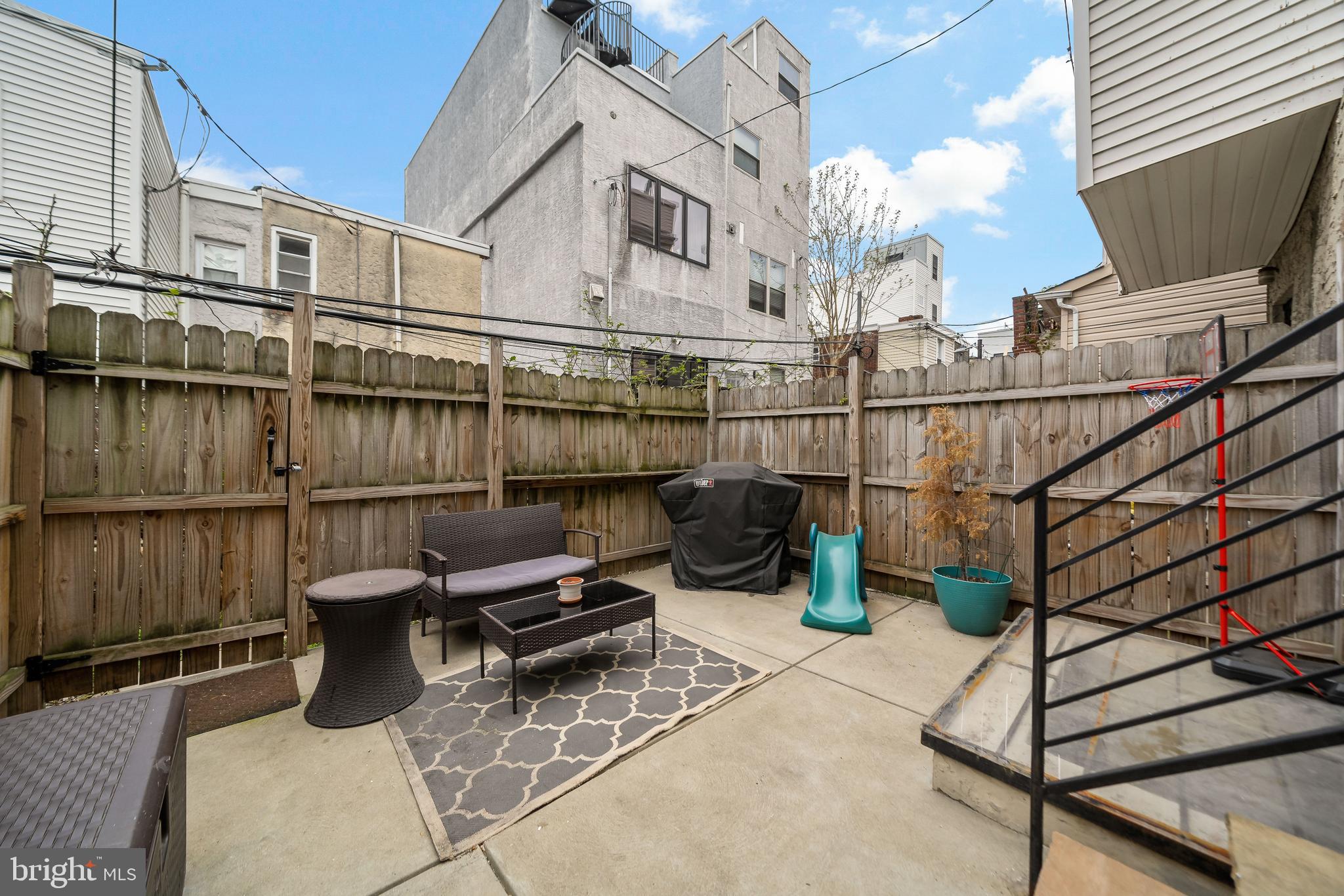 GRAYS FERRY - Residential Lease