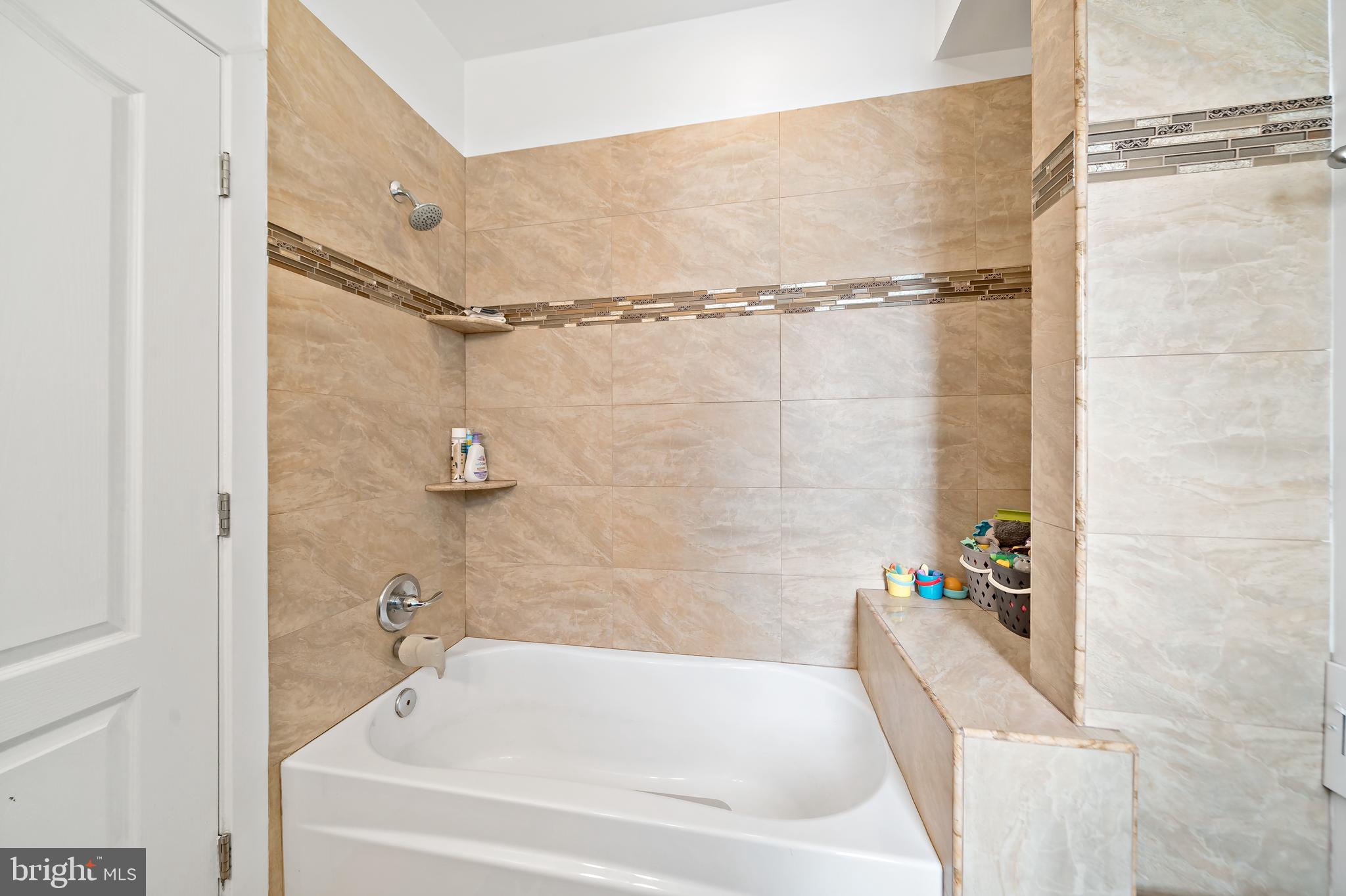 GRAYS FERRY - Residential Lease