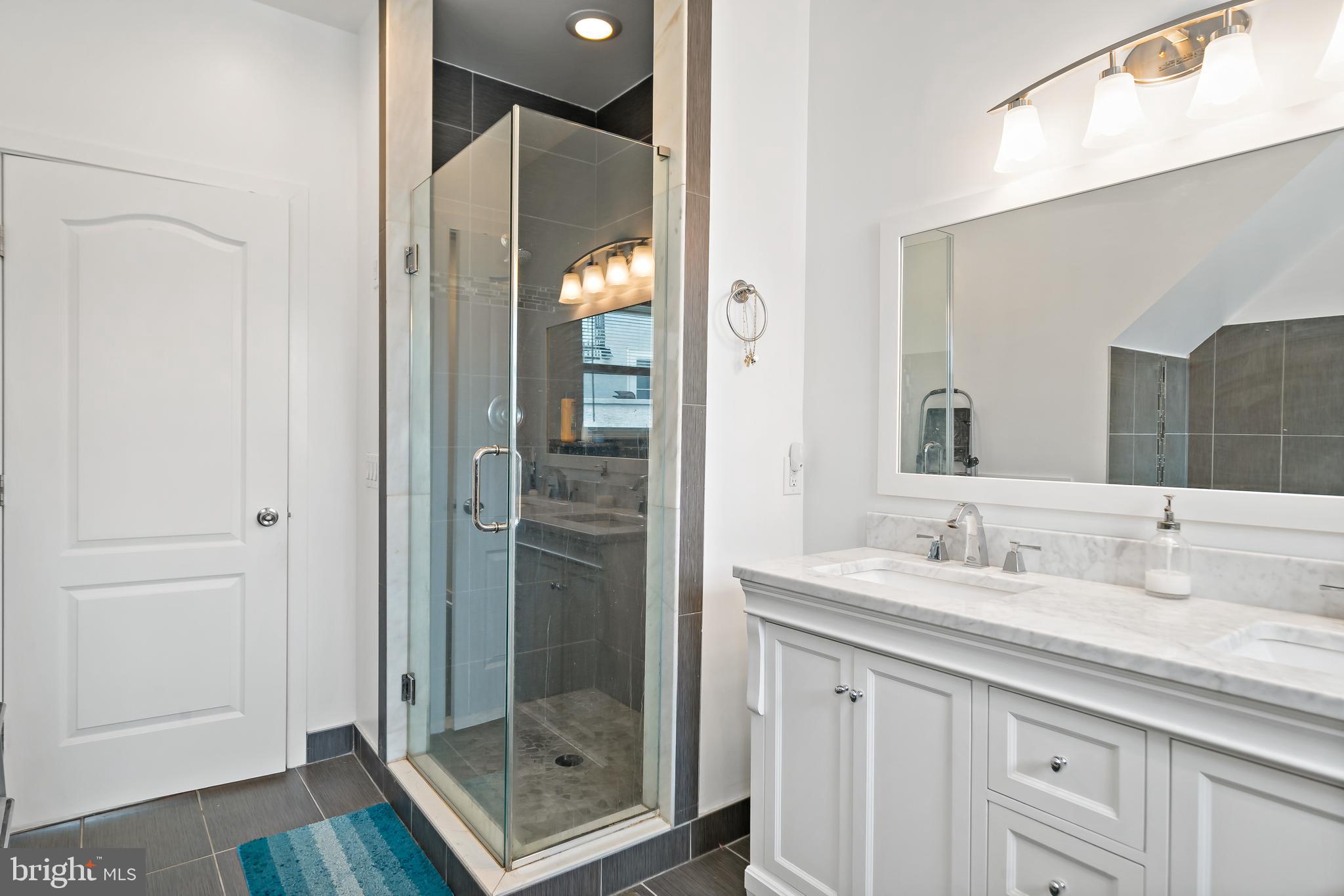 GRAYS FERRY - Residential Lease