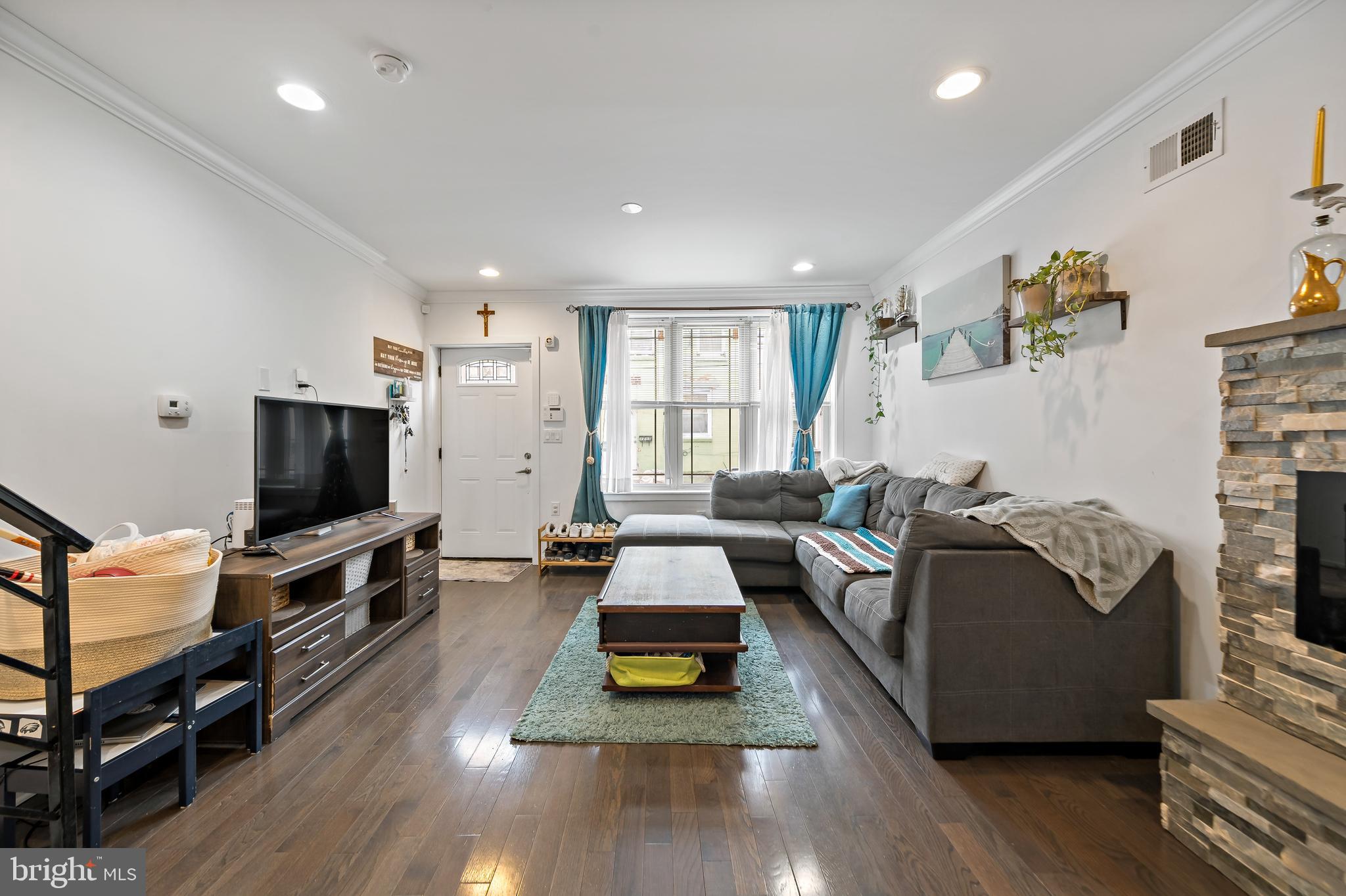 GRAYS FERRY - Residential Lease