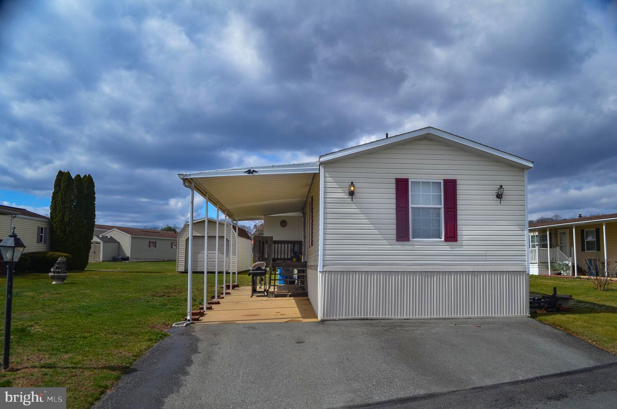 YORKANA MHP - Residential