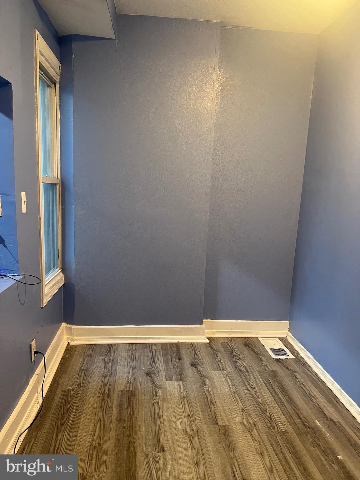 KENSINGTON - Residential