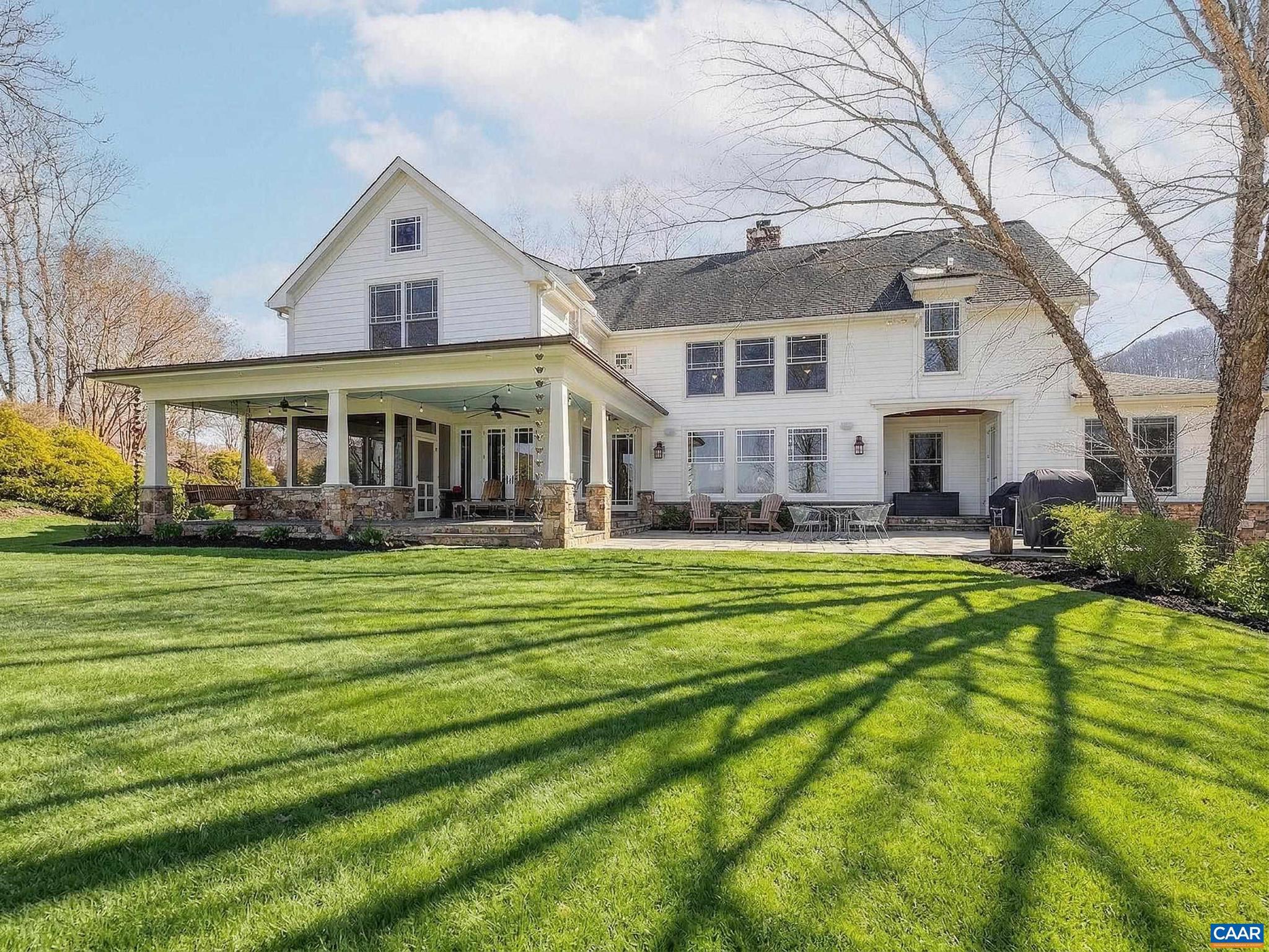 THE ROCKS - Residential