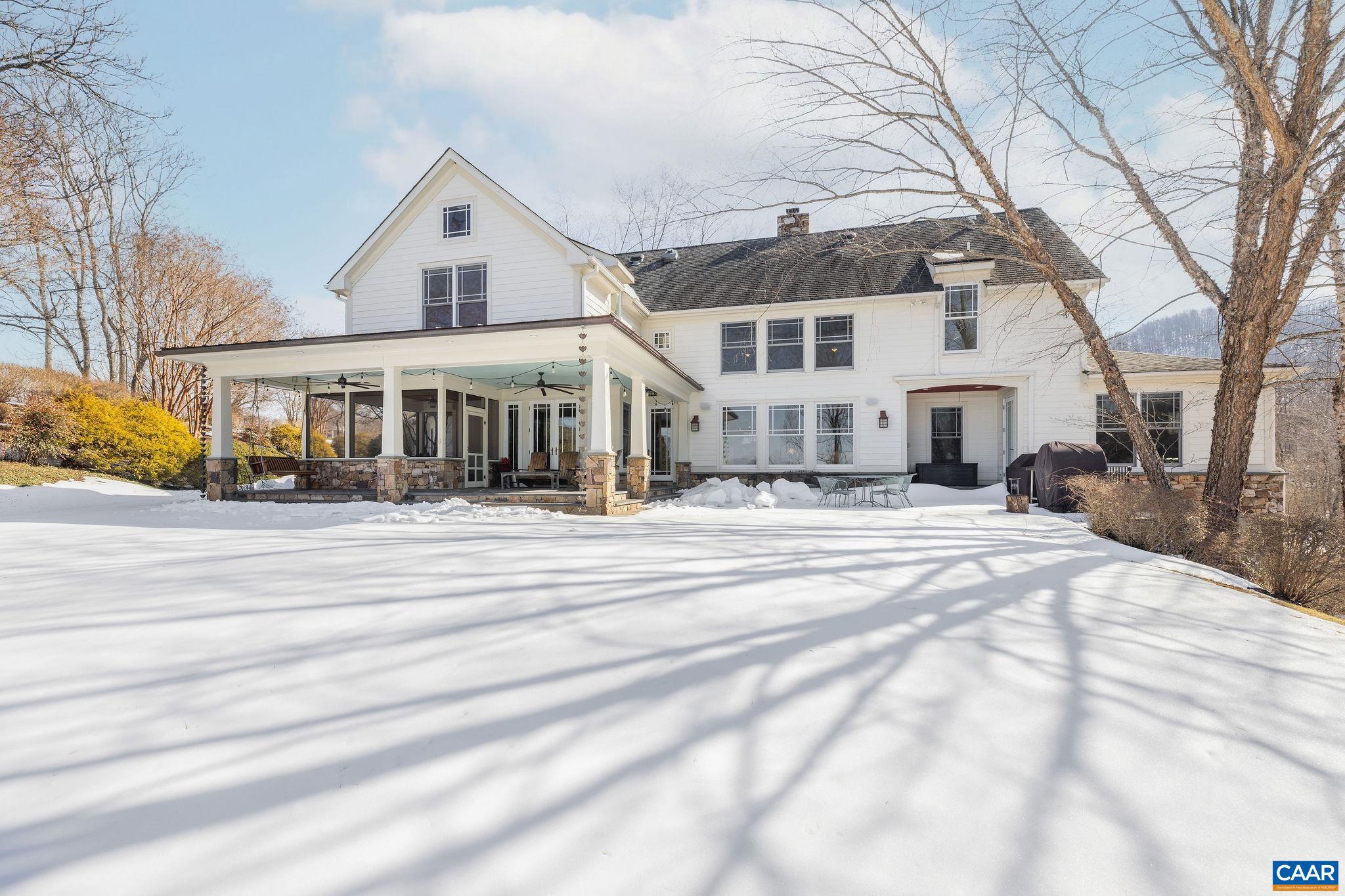 THE ROCKS - Residential