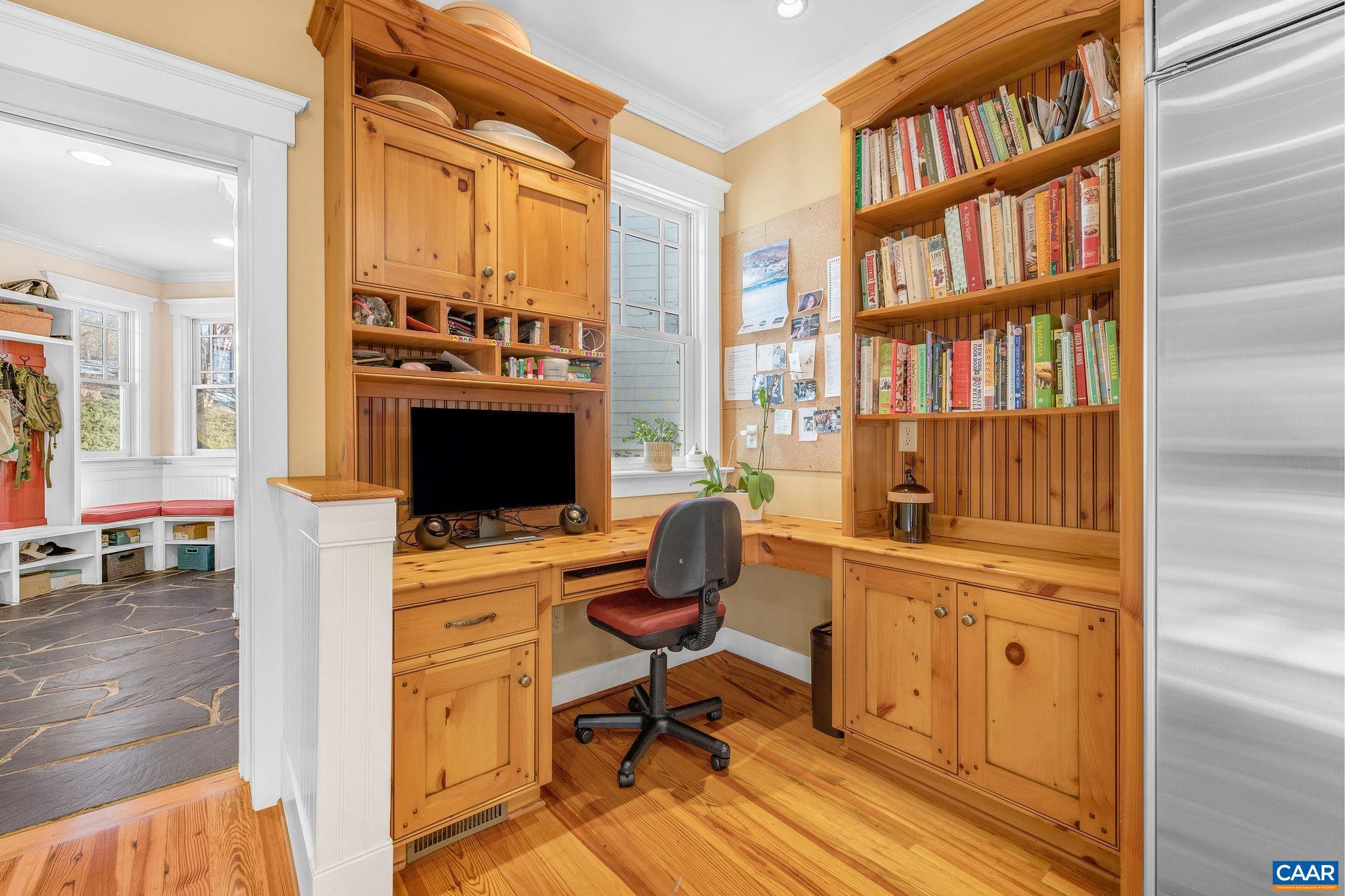 THE ROCKS - Residential