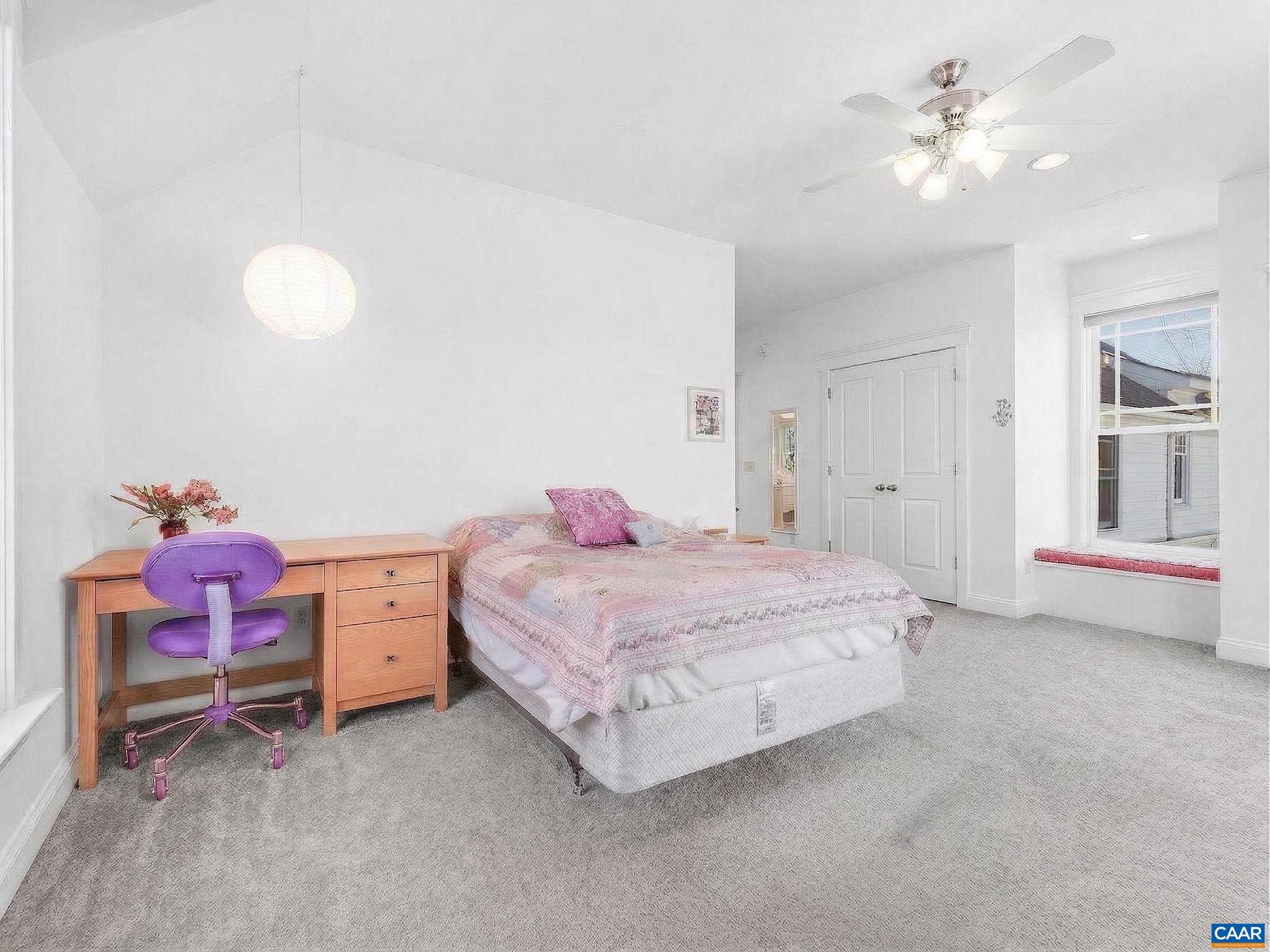 THE ROCKS - Residential