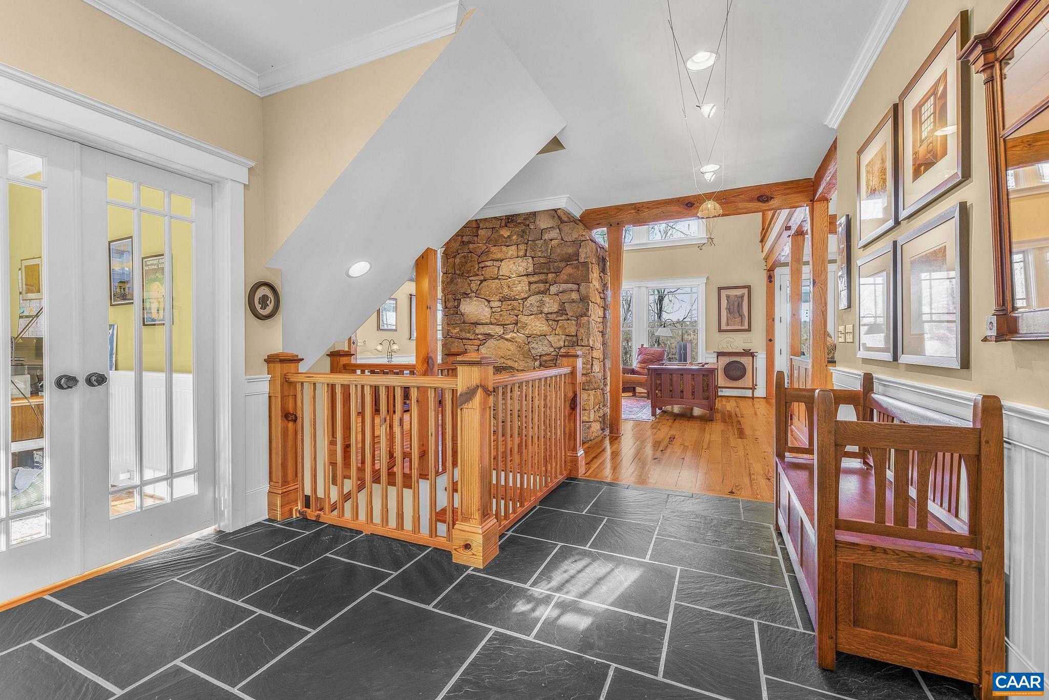 THE ROCKS - Residential