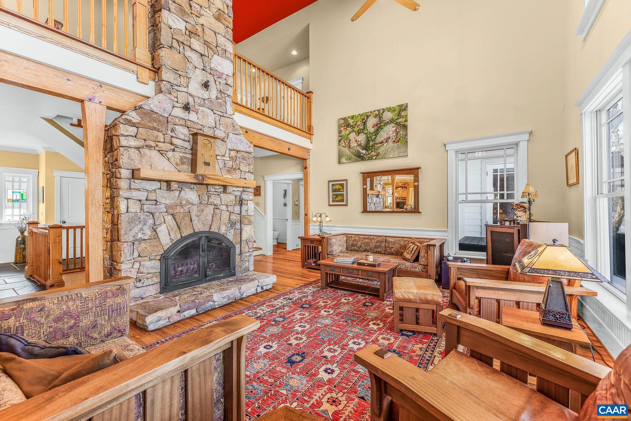 THE ROCKS - Residential