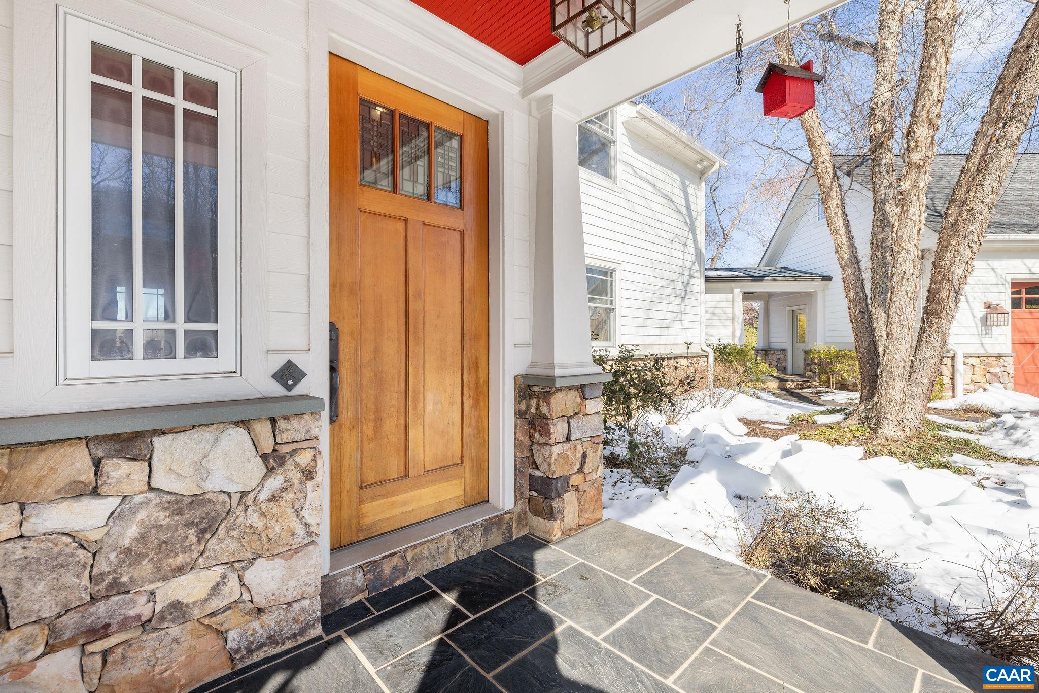 THE ROCKS - Residential