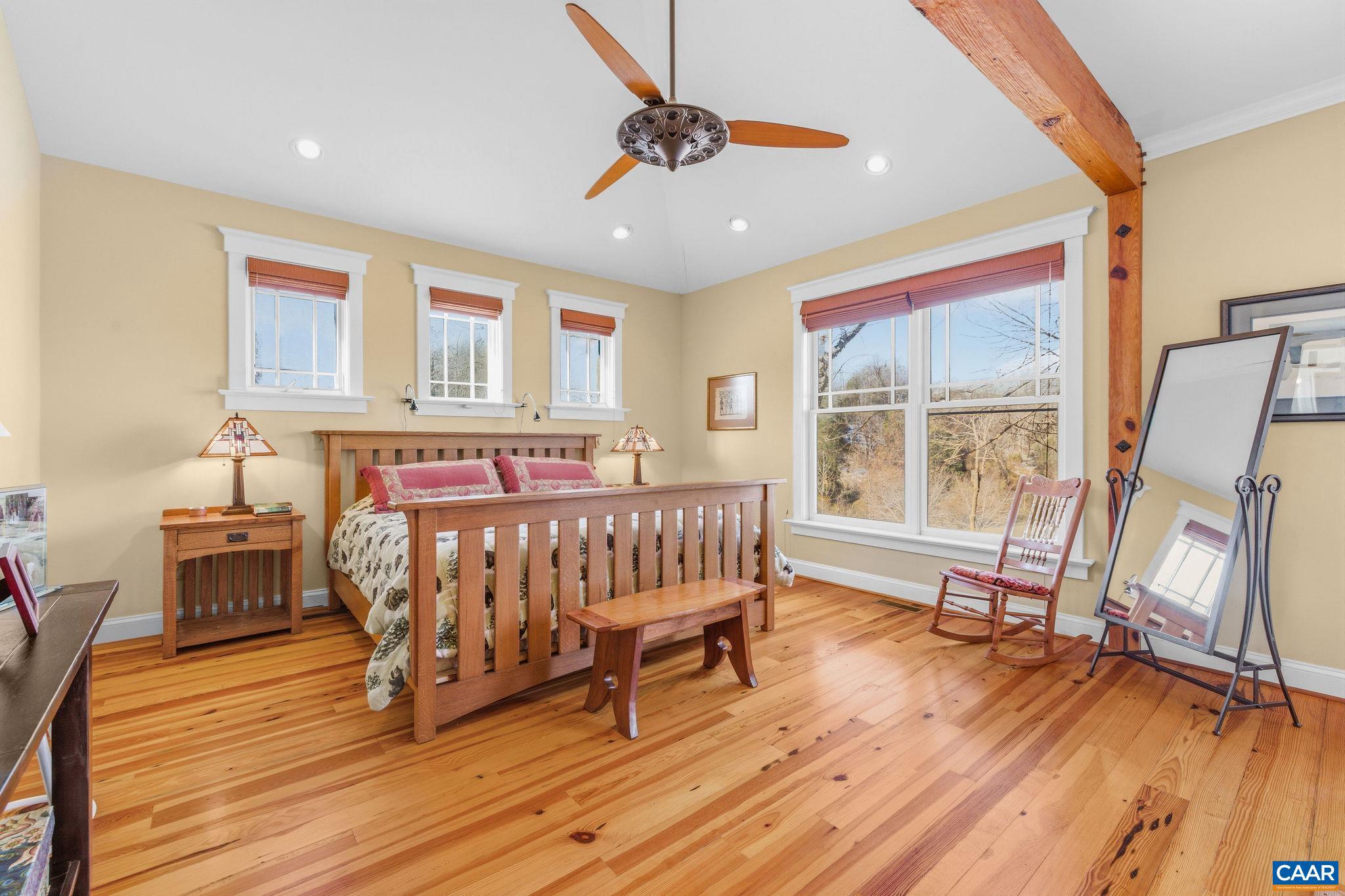 THE ROCKS - Residential