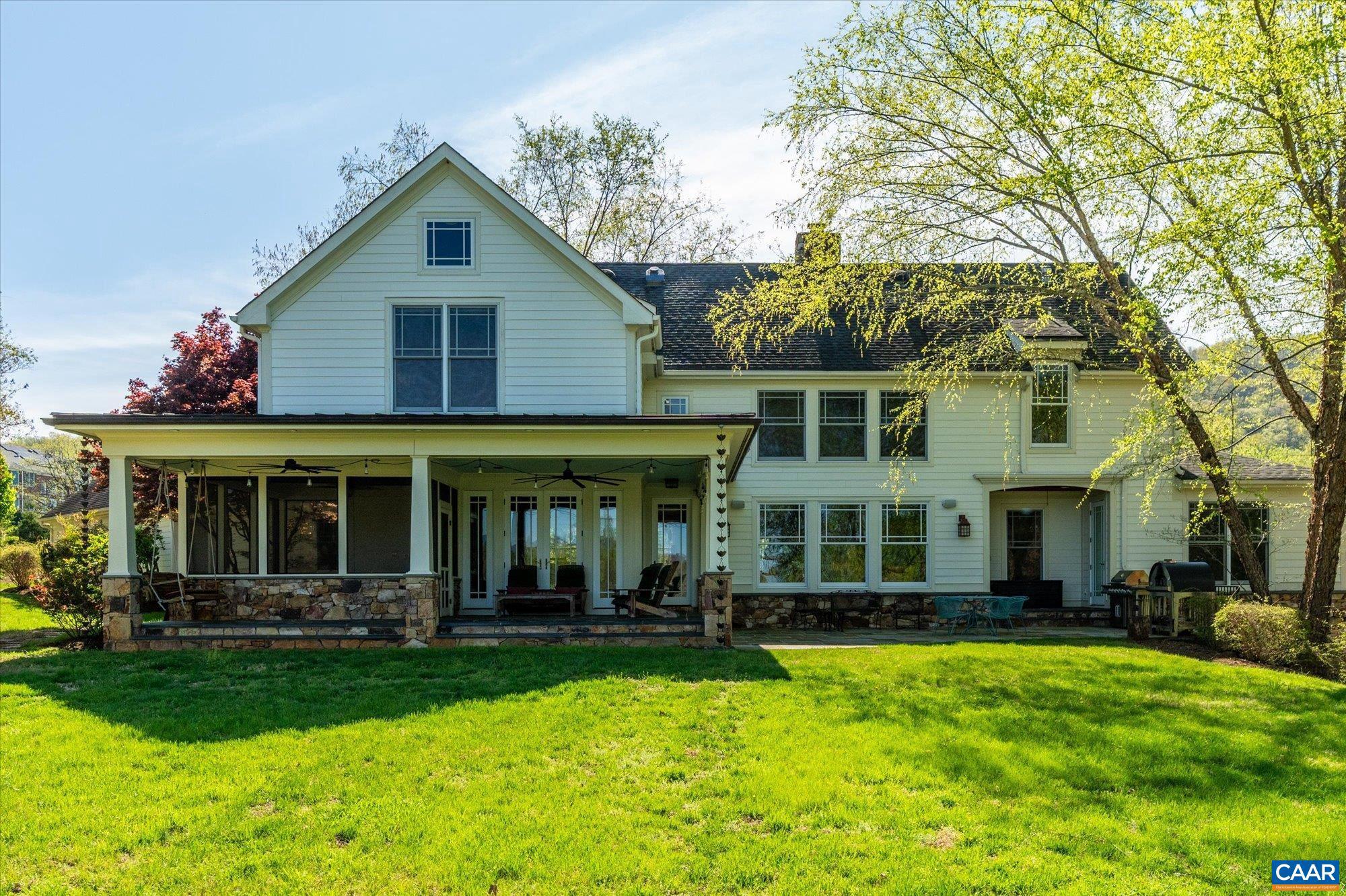 THE ROCKS - Residential