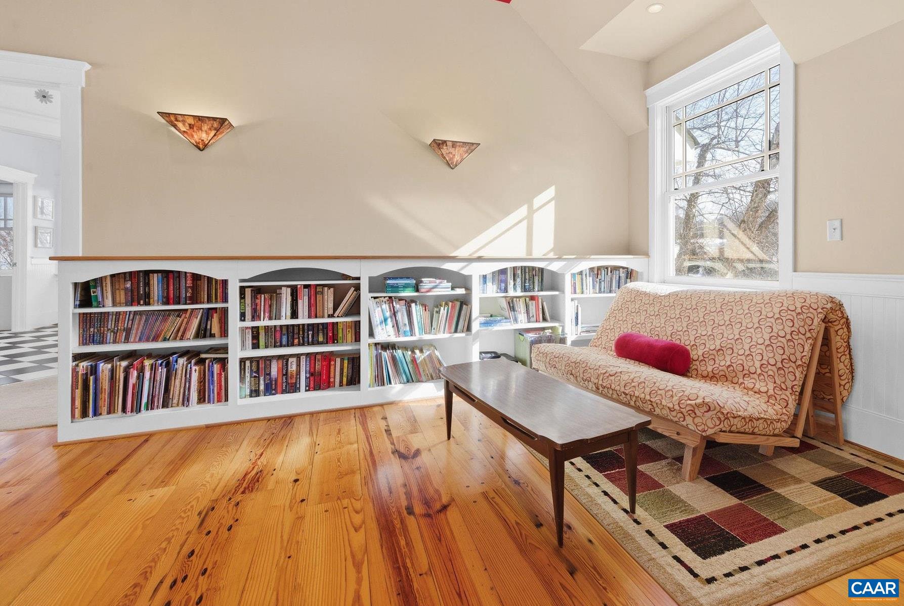 THE ROCKS - Residential