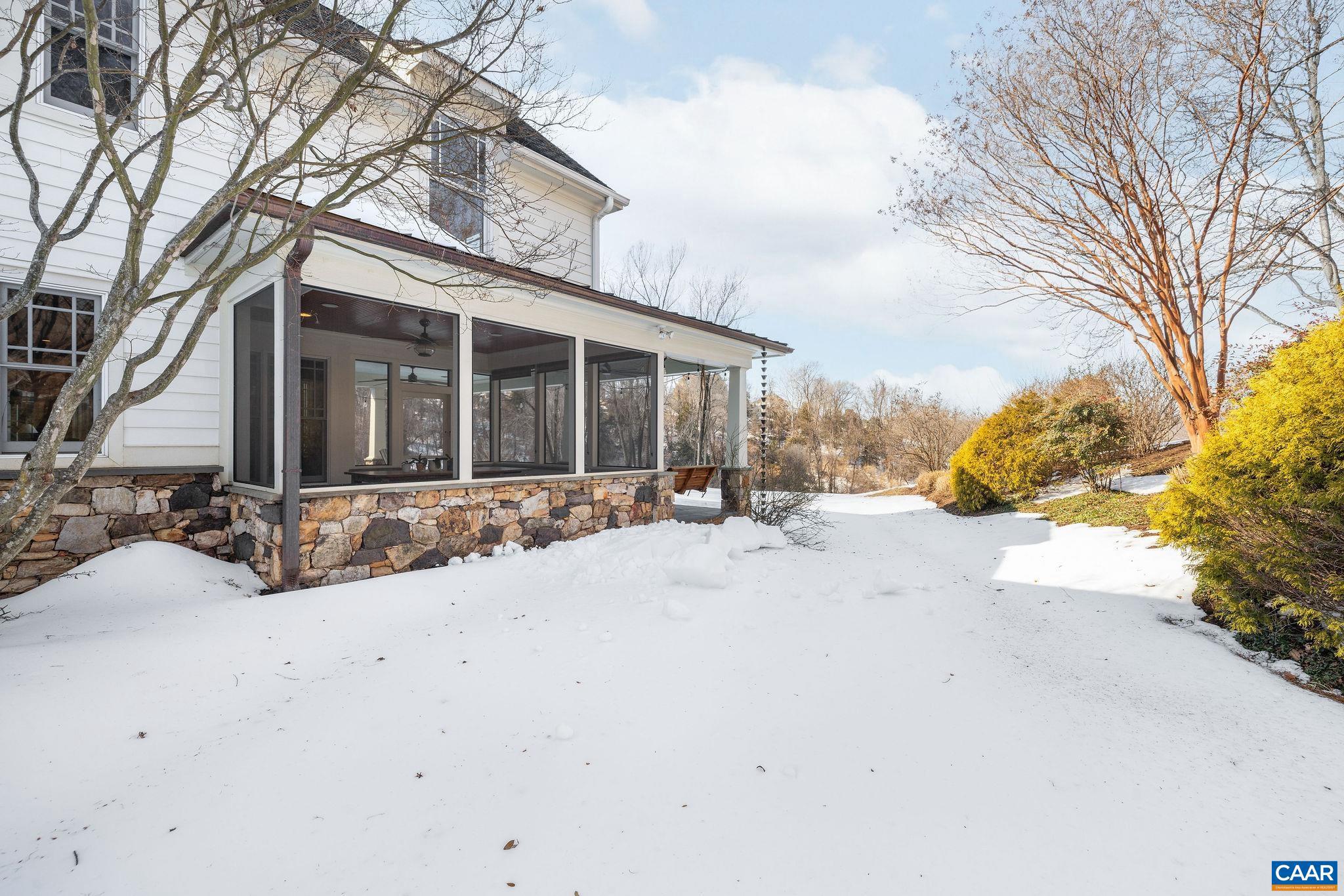 THE ROCKS - Residential