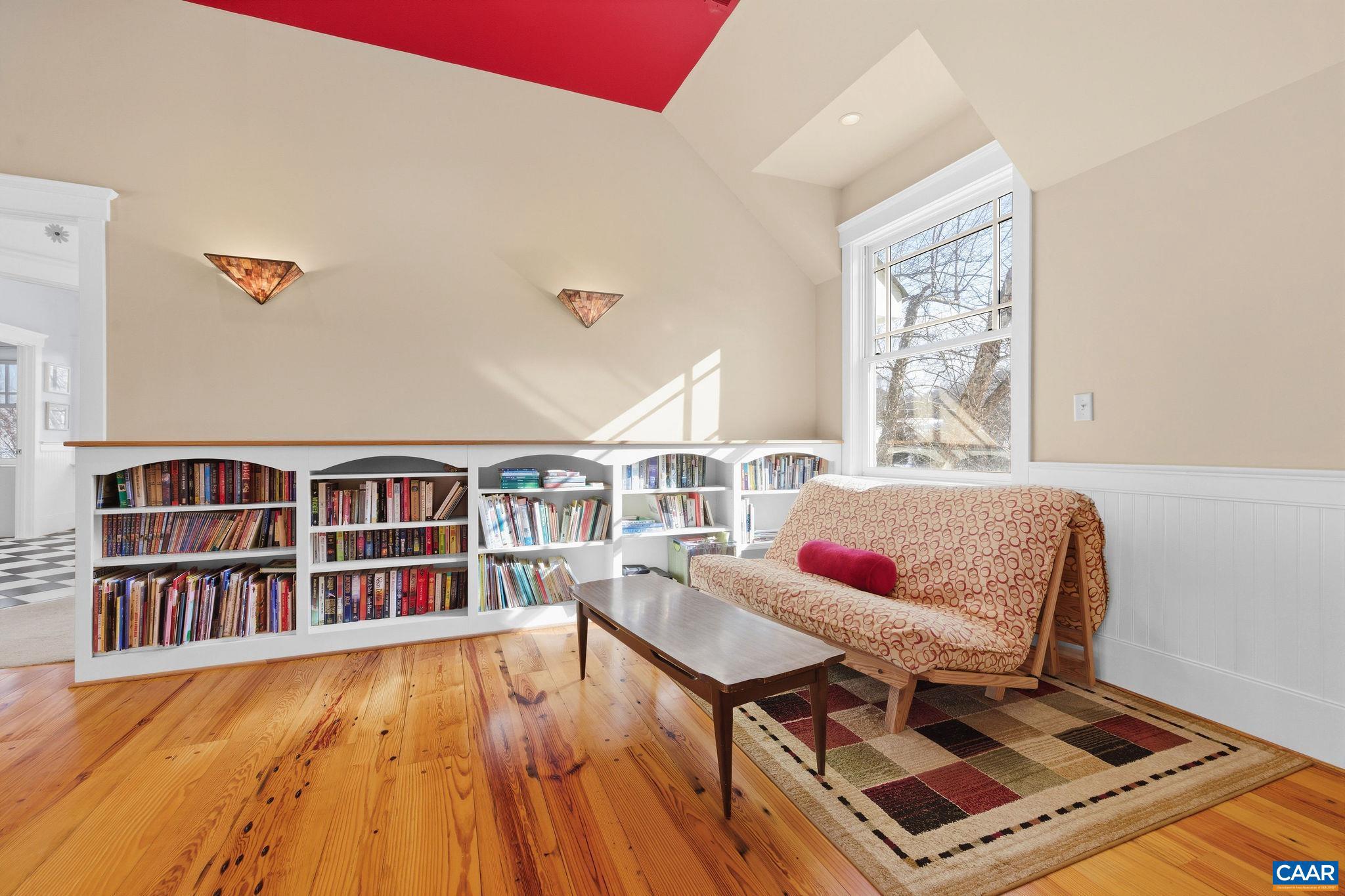 THE ROCKS - Residential