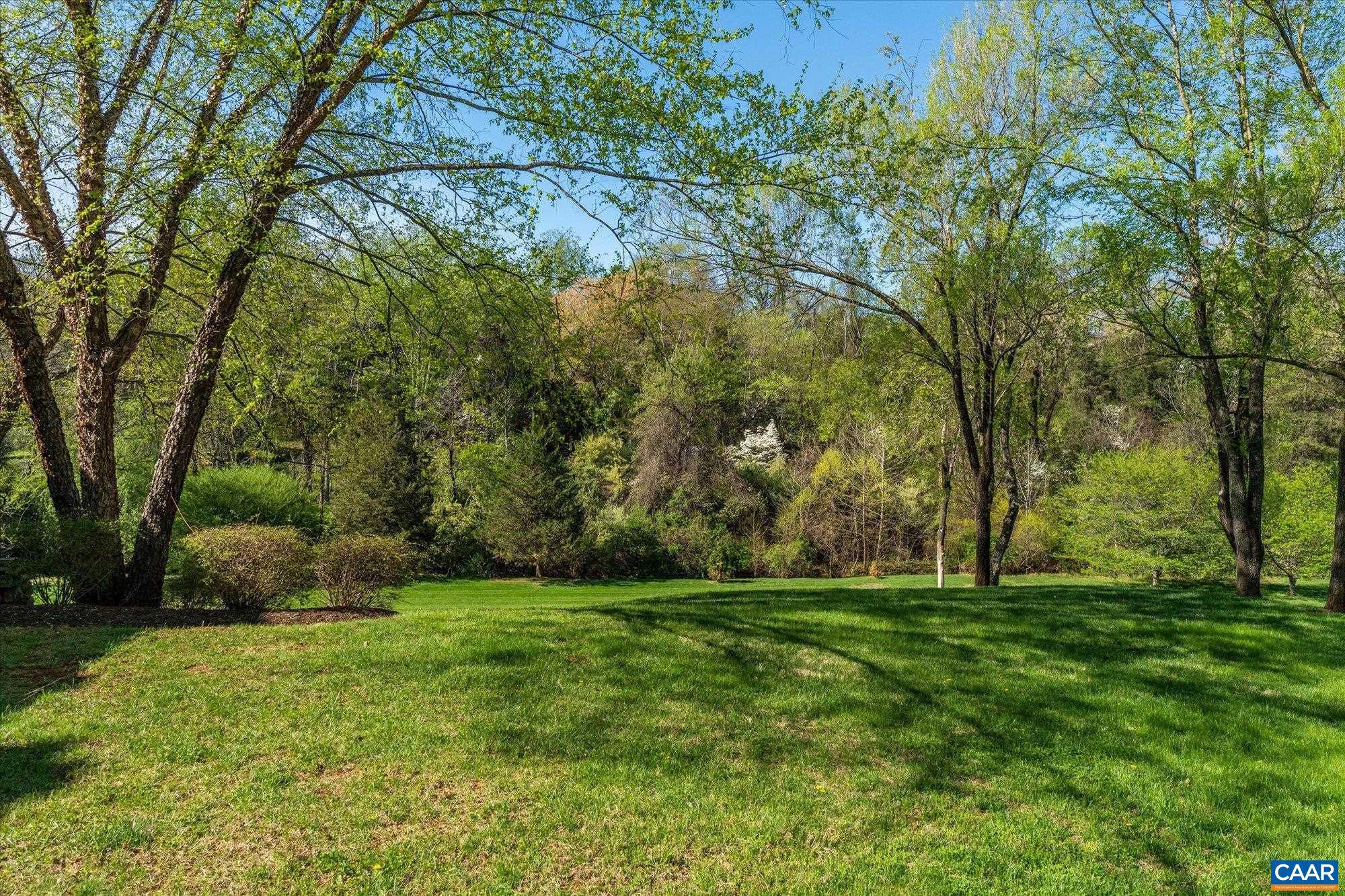 THE ROCKS - Residential
