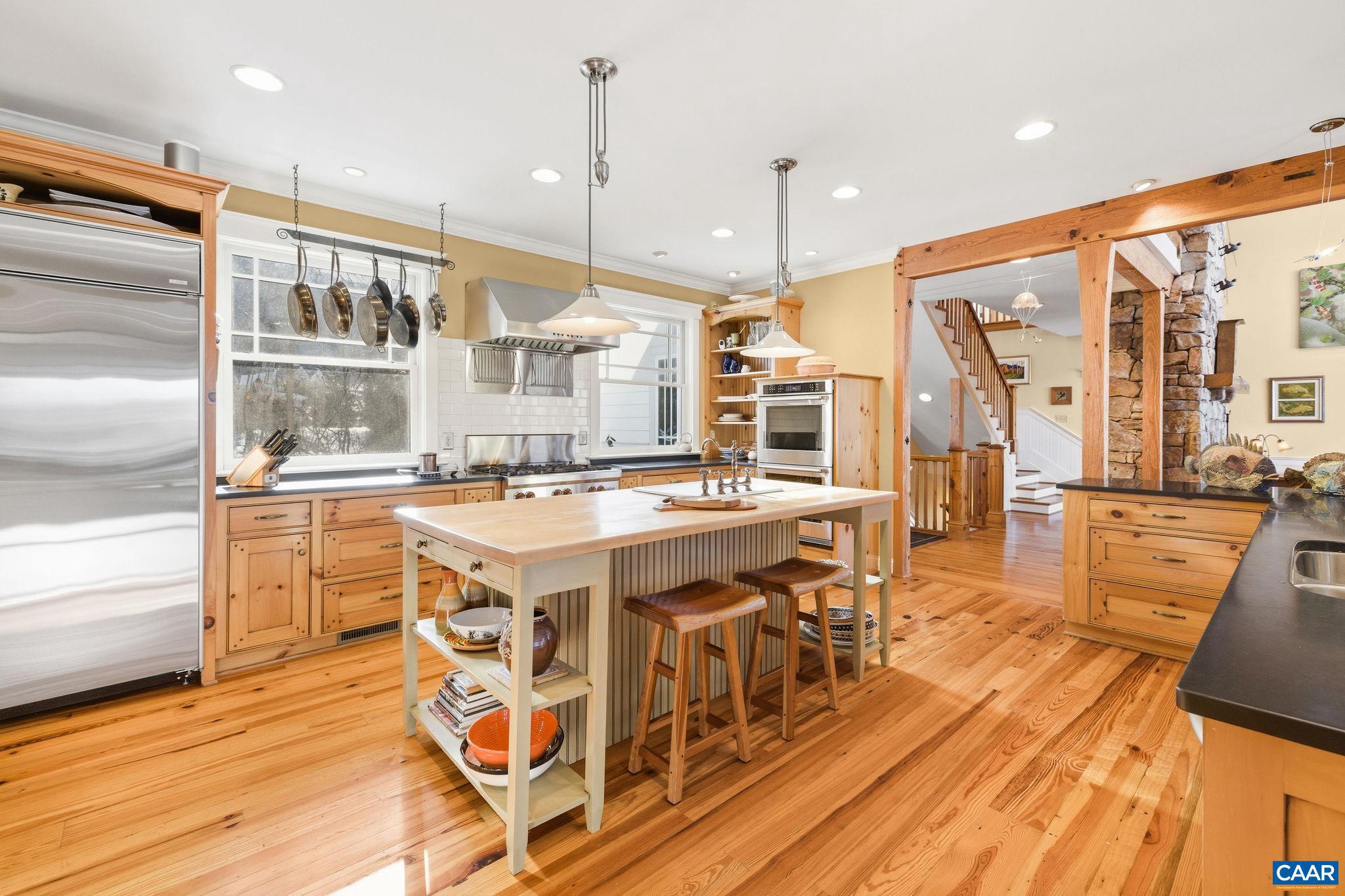 THE ROCKS - Residential