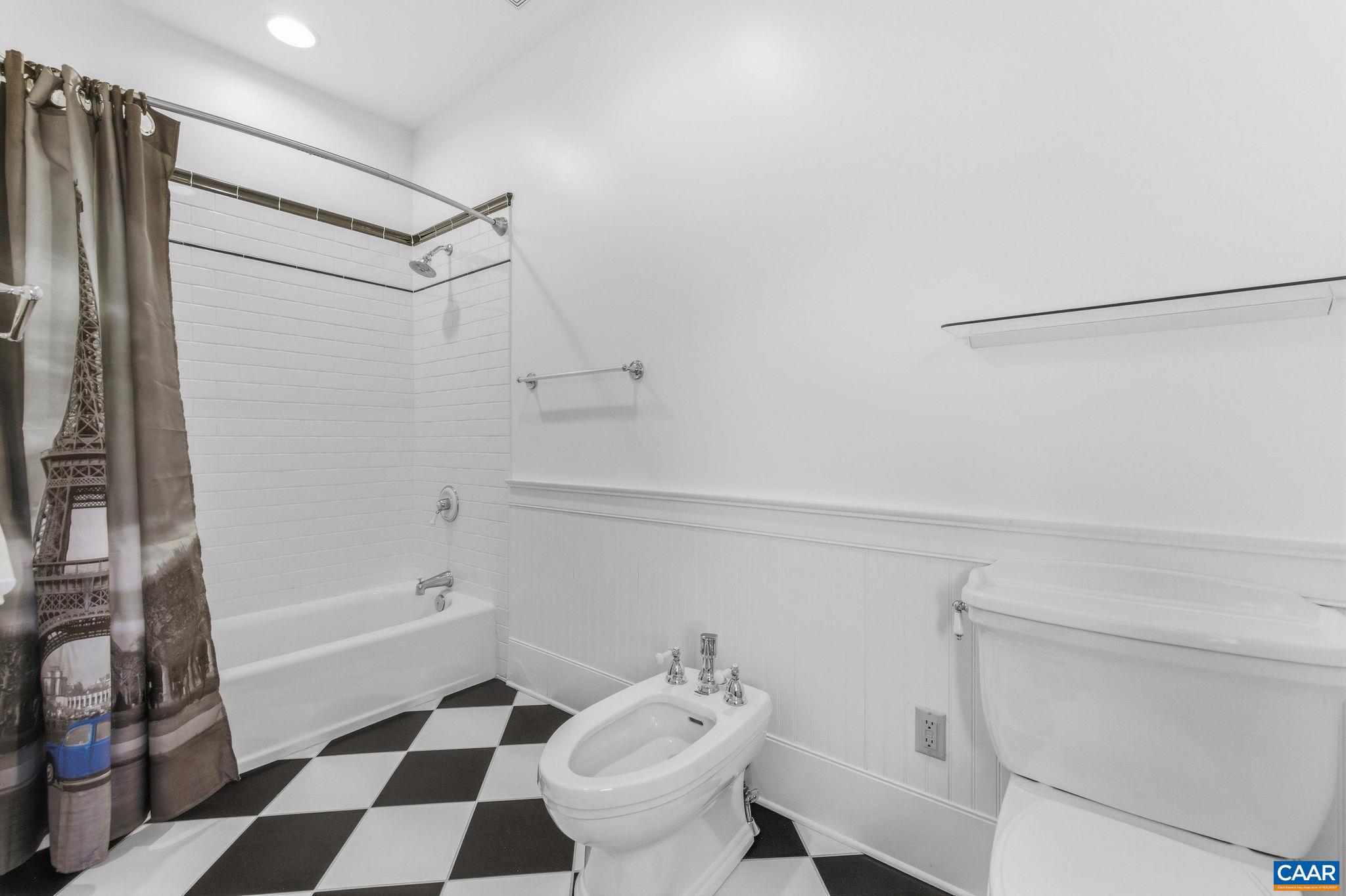 THE ROCKS - Residential