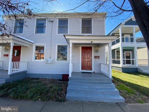 Townhouse For Rent - 1414 Princess Anne Street<br/> FREDERICKSBURG, VA 22401