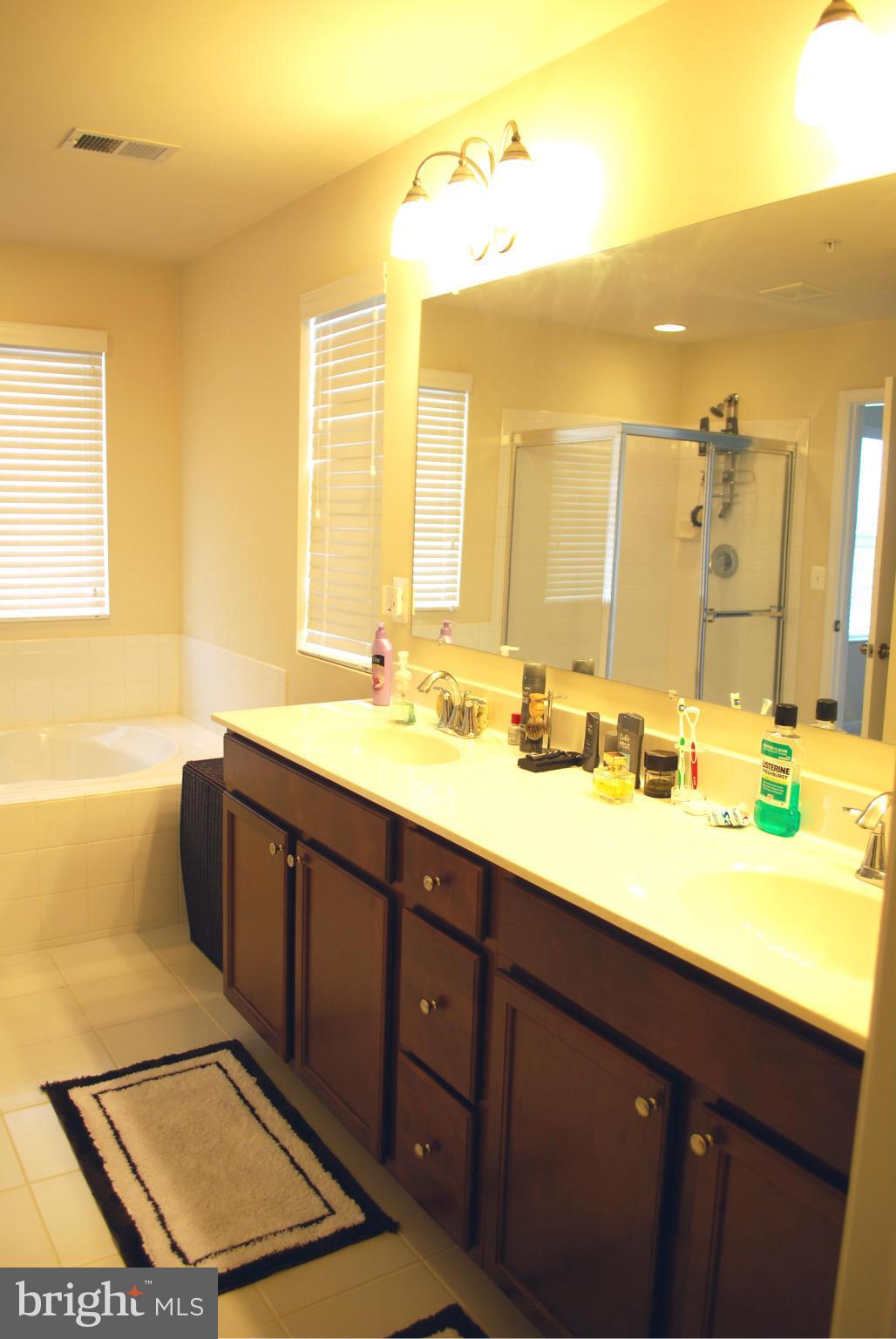 ST CHARLES SUB - GLENEAGLES - Residential Lease