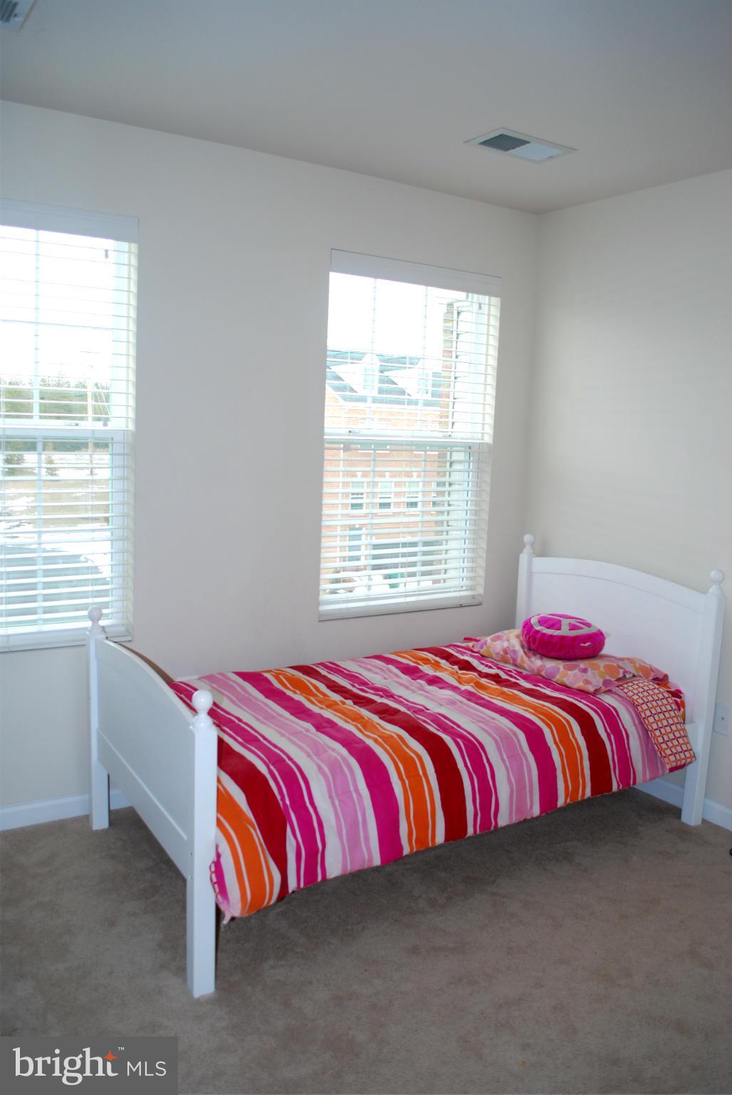 ST CHARLES SUB - GLENEAGLES - Residential Lease