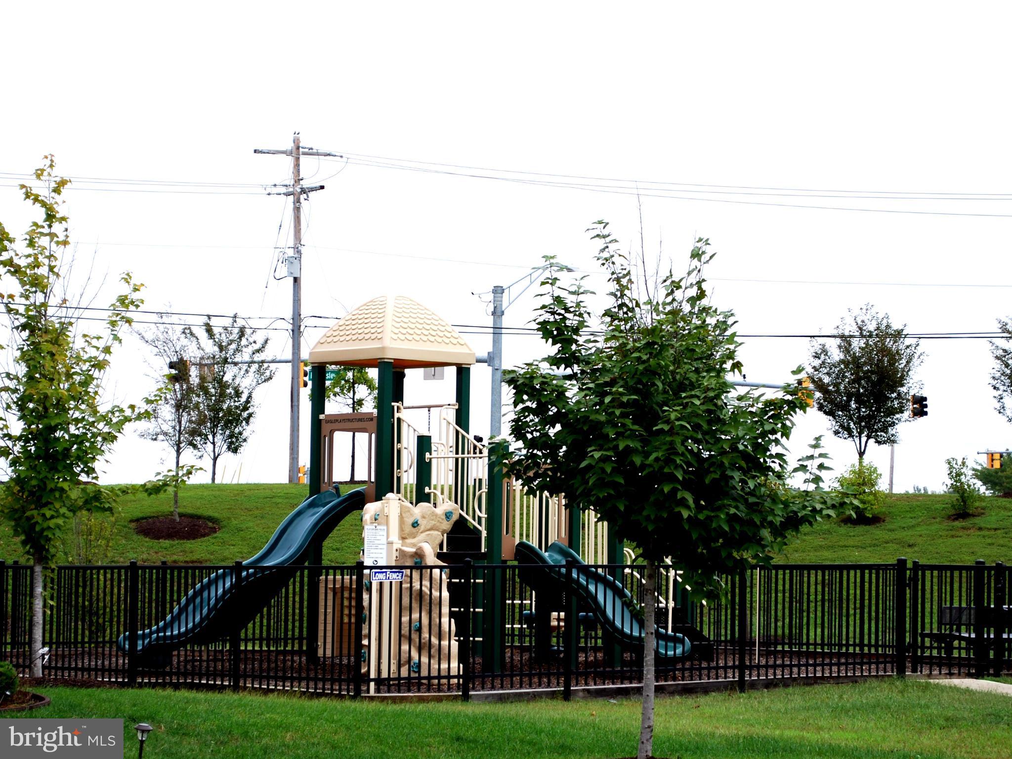 ST CHARLES SUB - GLENEAGLES - Residential Lease