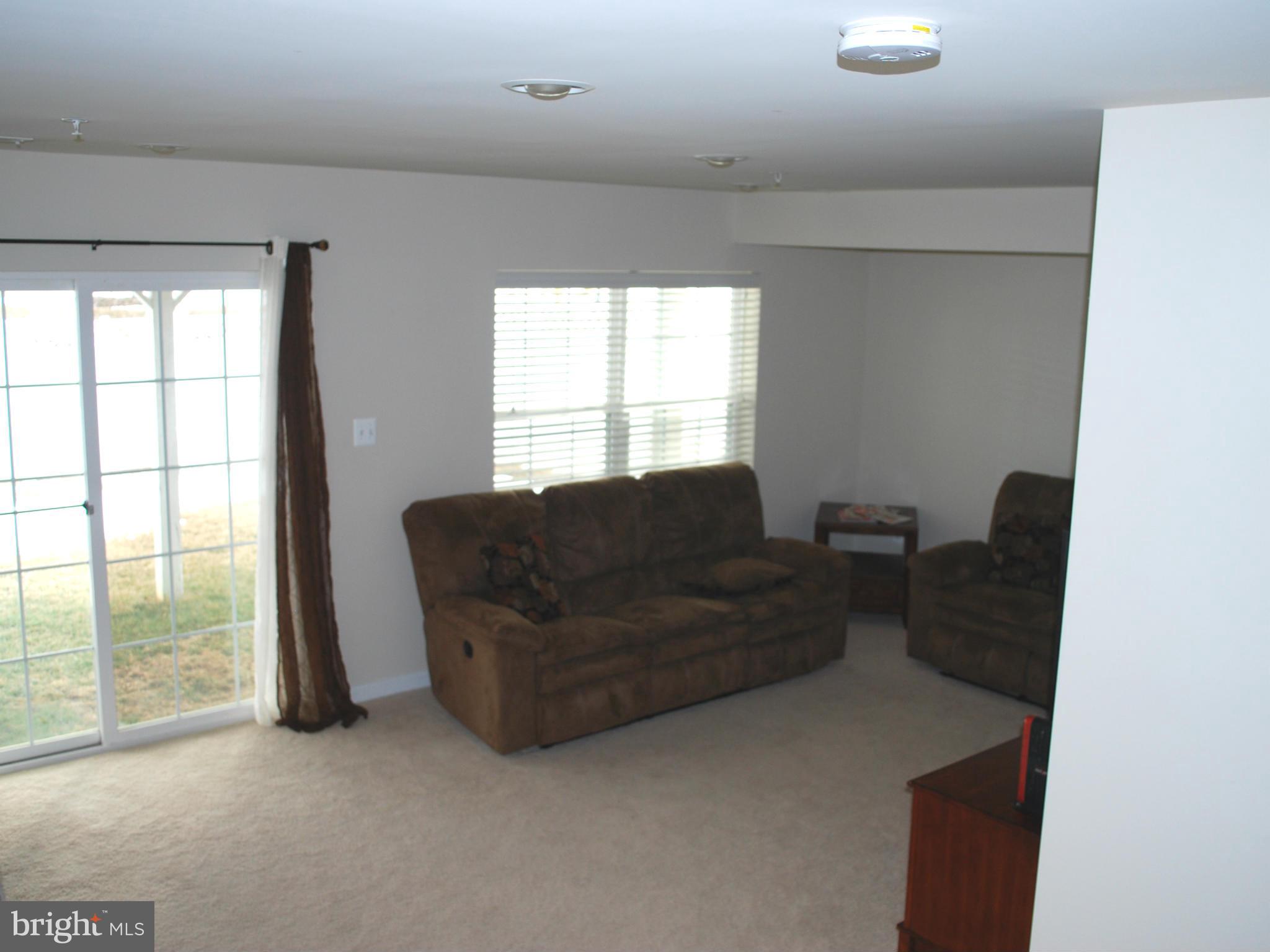 ST CHARLES SUB - GLENEAGLES - Residential Lease