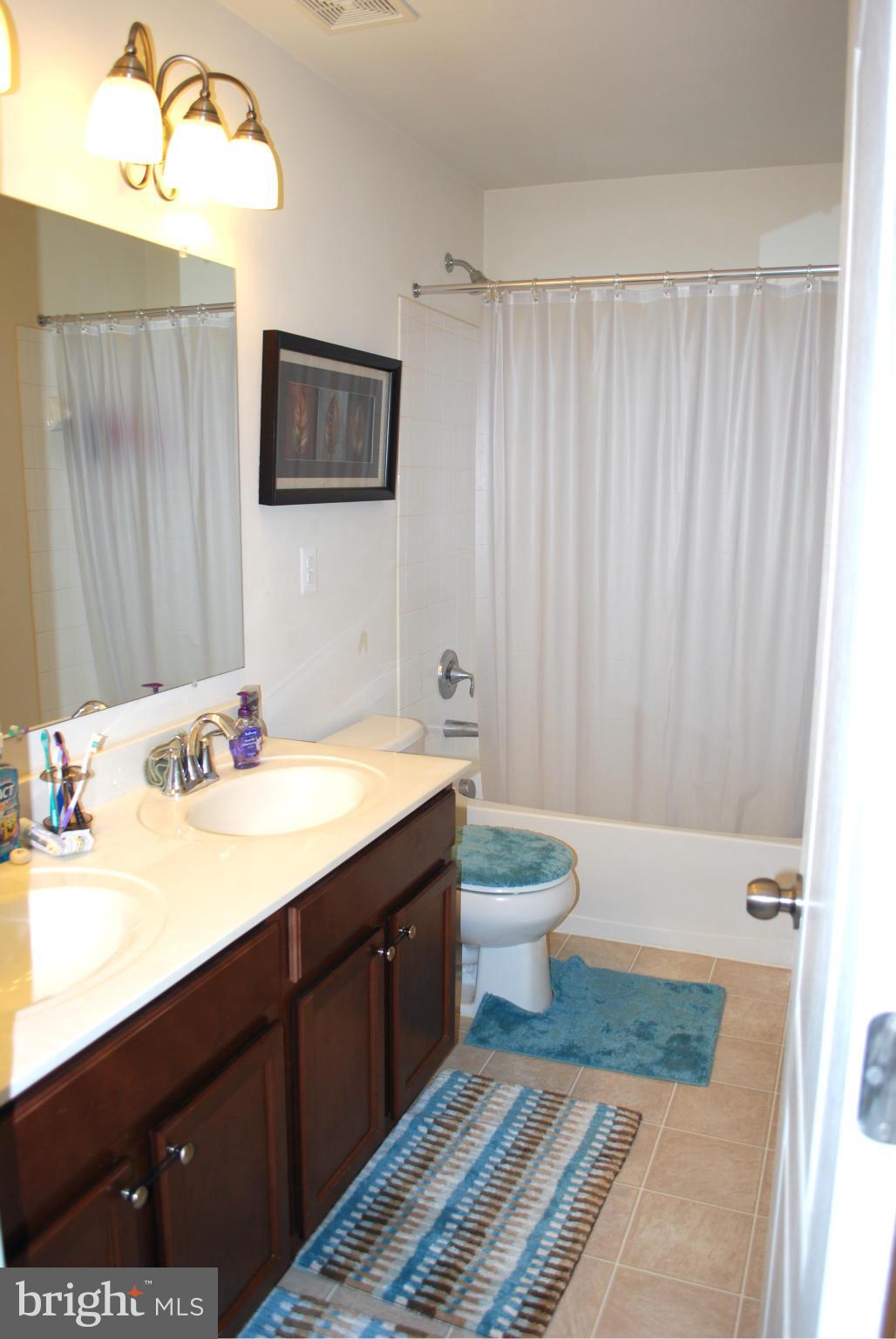 ST CHARLES SUB - GLENEAGLES - Residential Lease