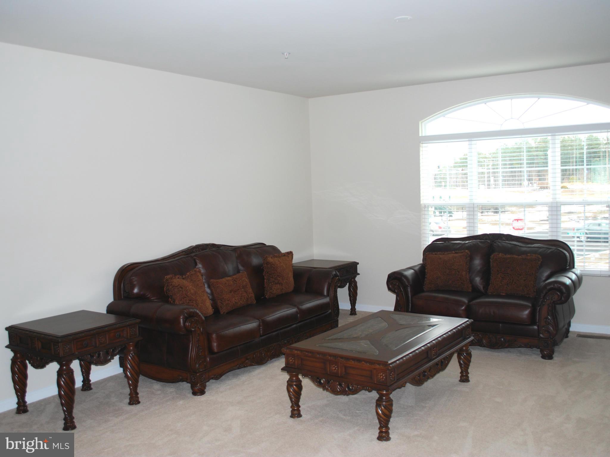 ST CHARLES SUB - GLENEAGLES - Residential Lease