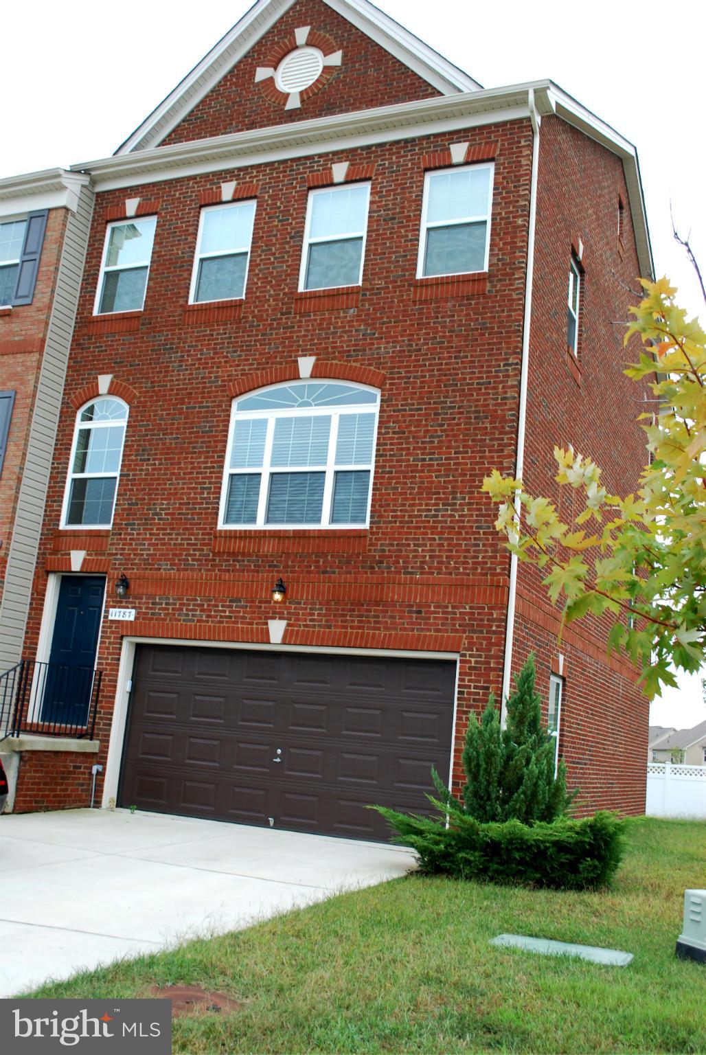 ST CHARLES SUB - GLENEAGLES - Residential Lease