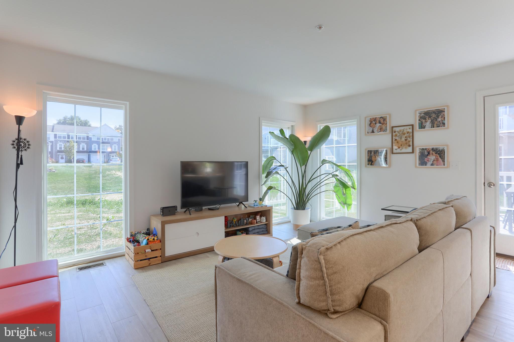 MAYAPPLE WOODS - Residential