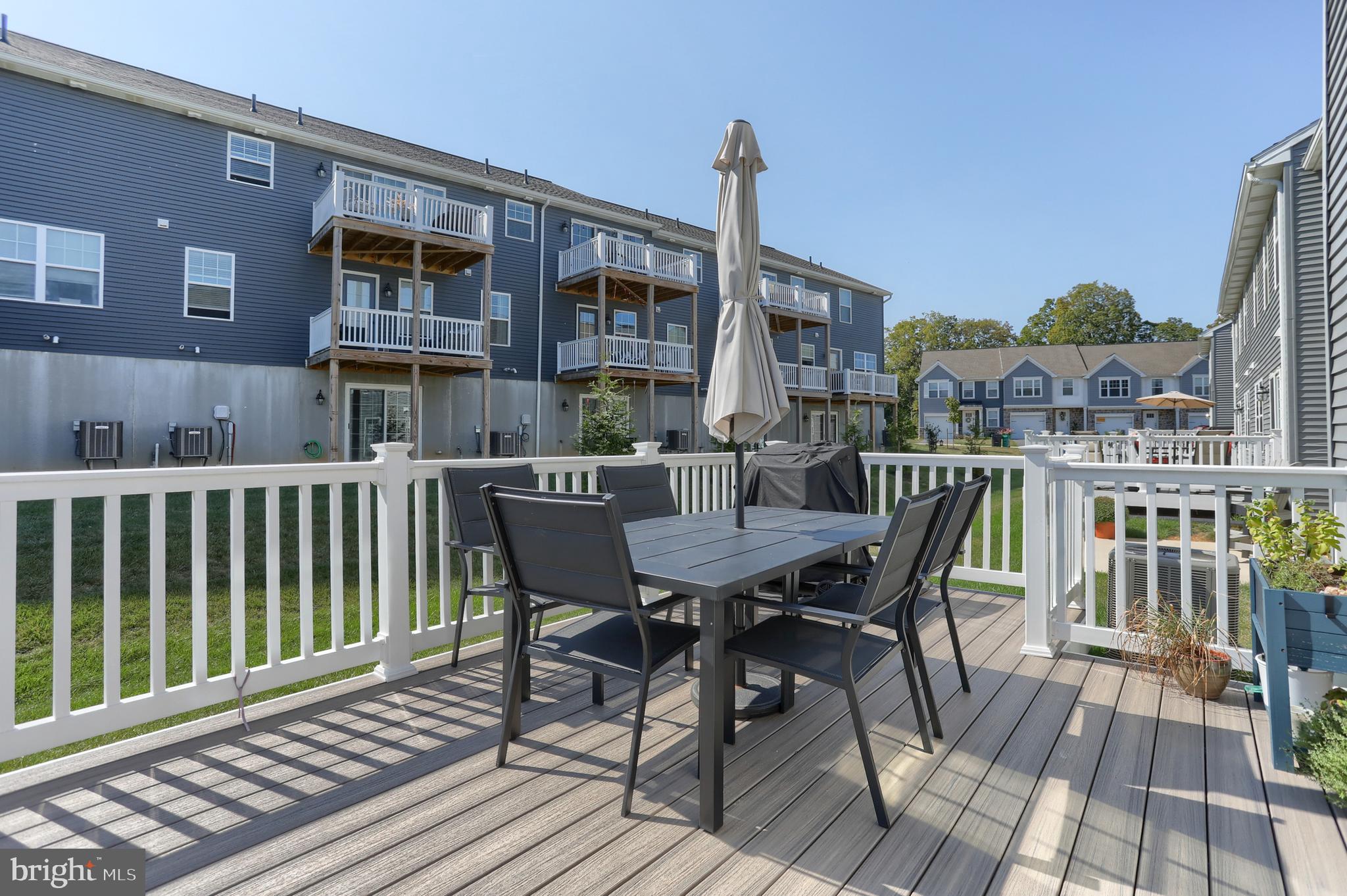 MAYAPPLE WOODS - Residential