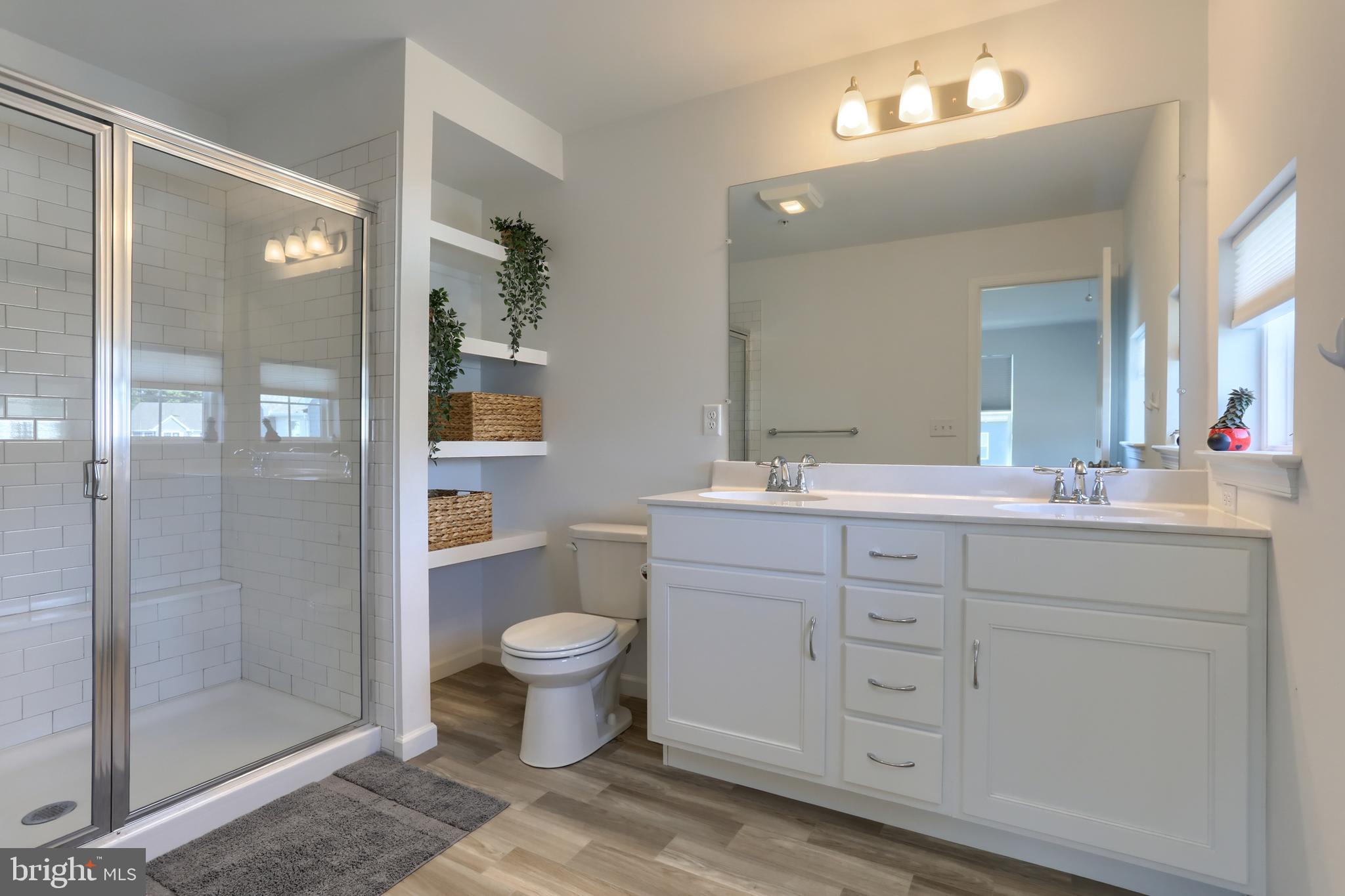 MAYAPPLE WOODS - Residential