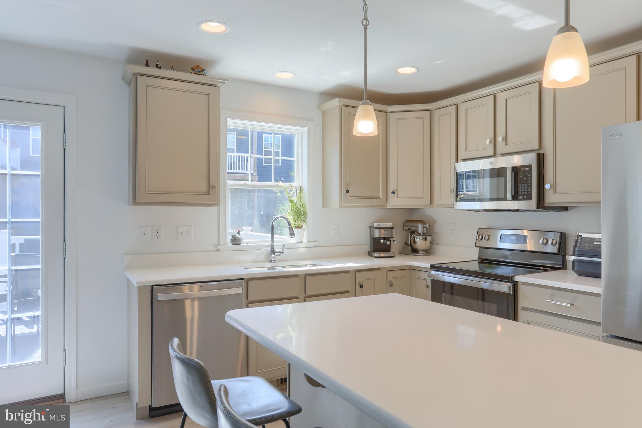 MAYAPPLE WOODS - Residential