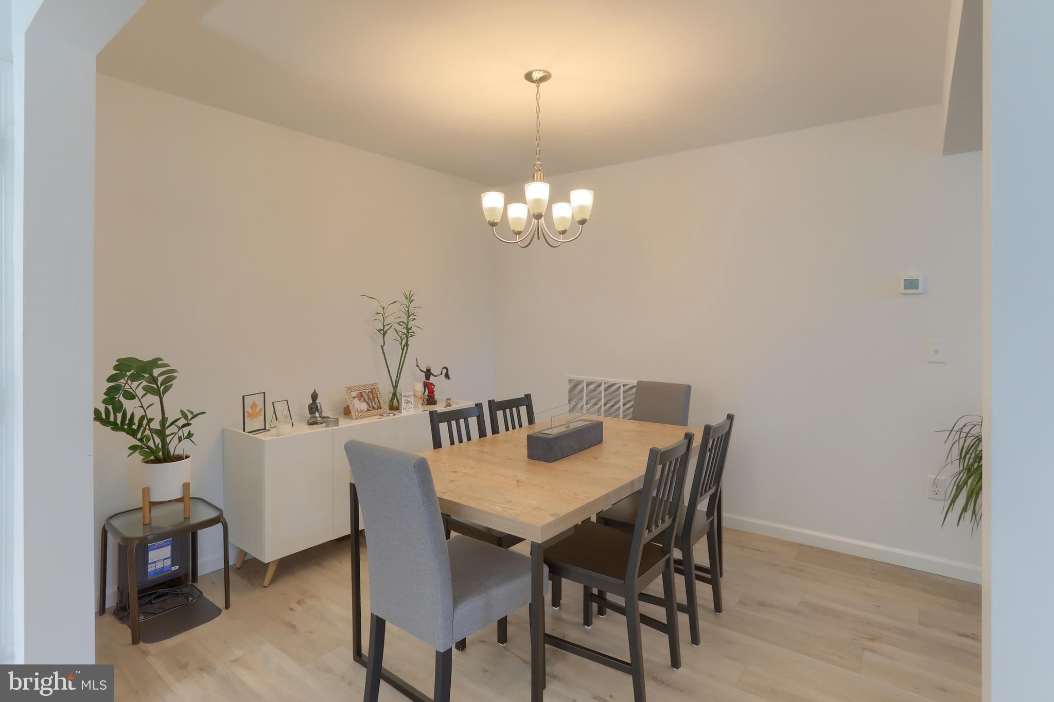 MAYAPPLE WOODS - Residential