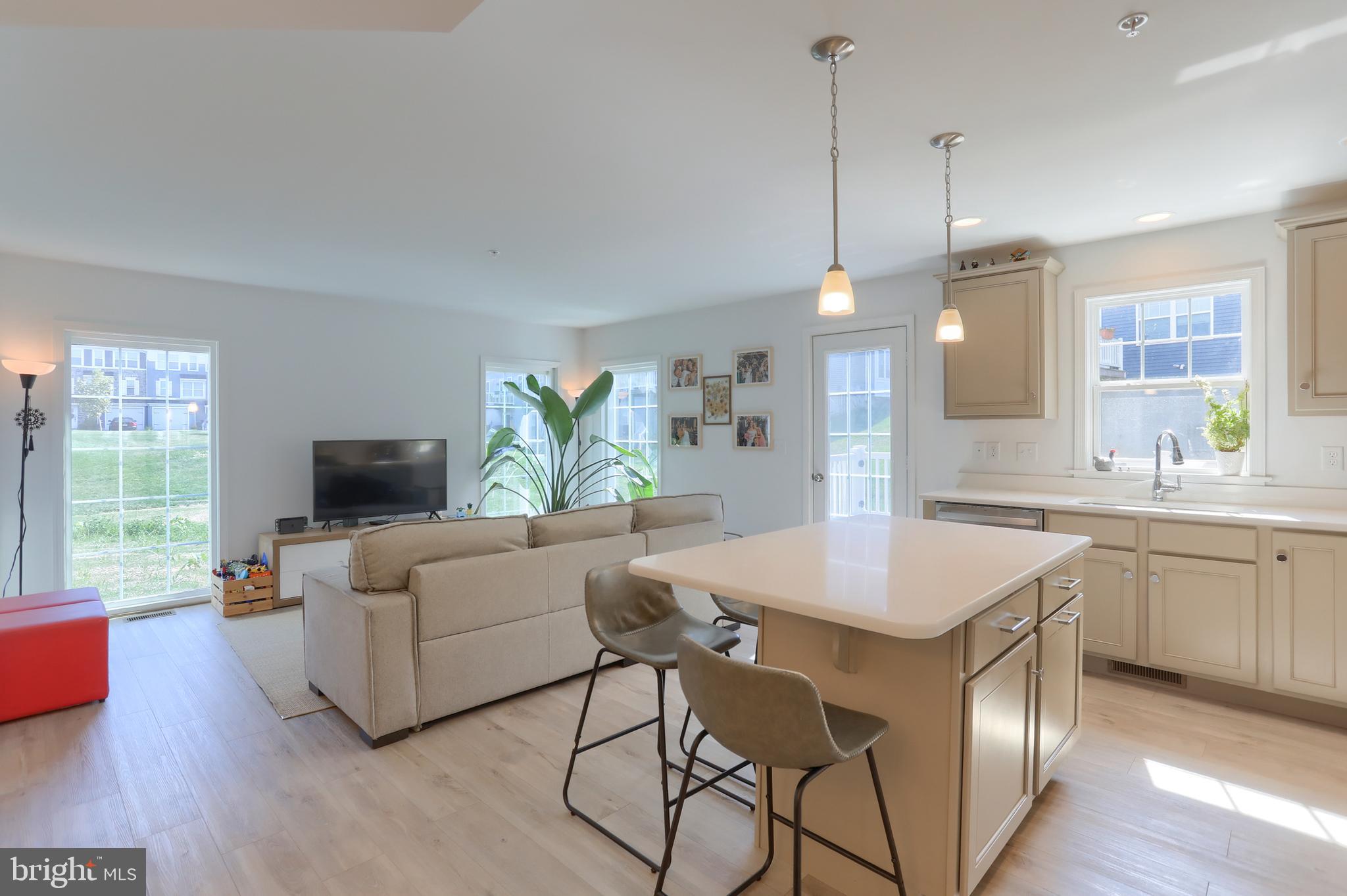 MAYAPPLE WOODS - Residential