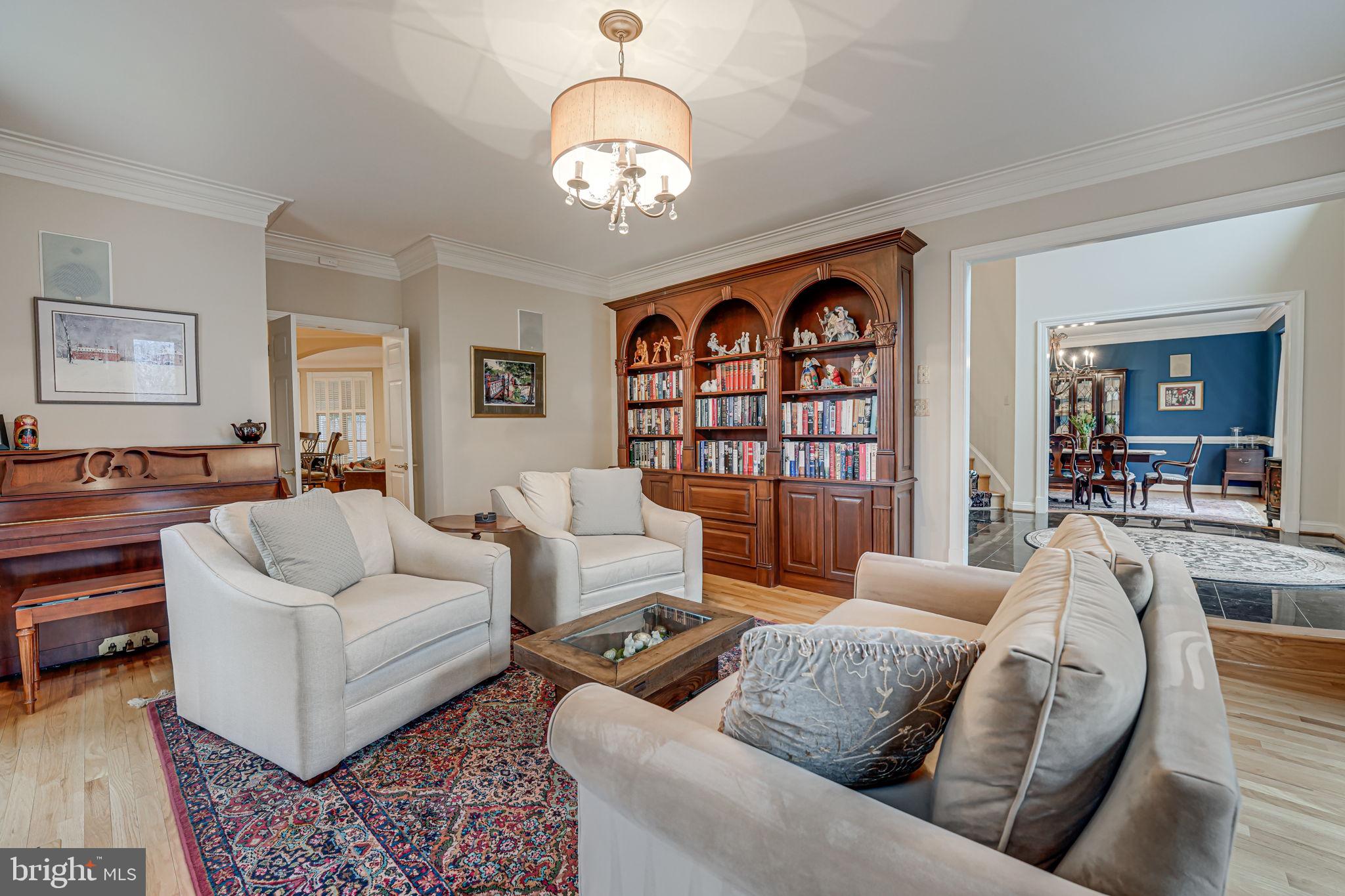 AIRSTON AT FOX MILL - Residential