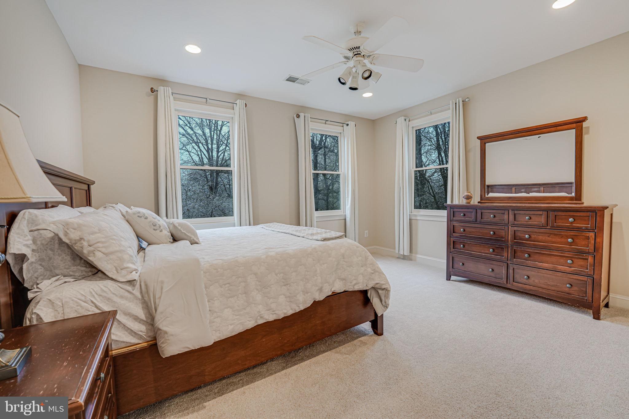 AIRSTON AT FOX MILL - Residential