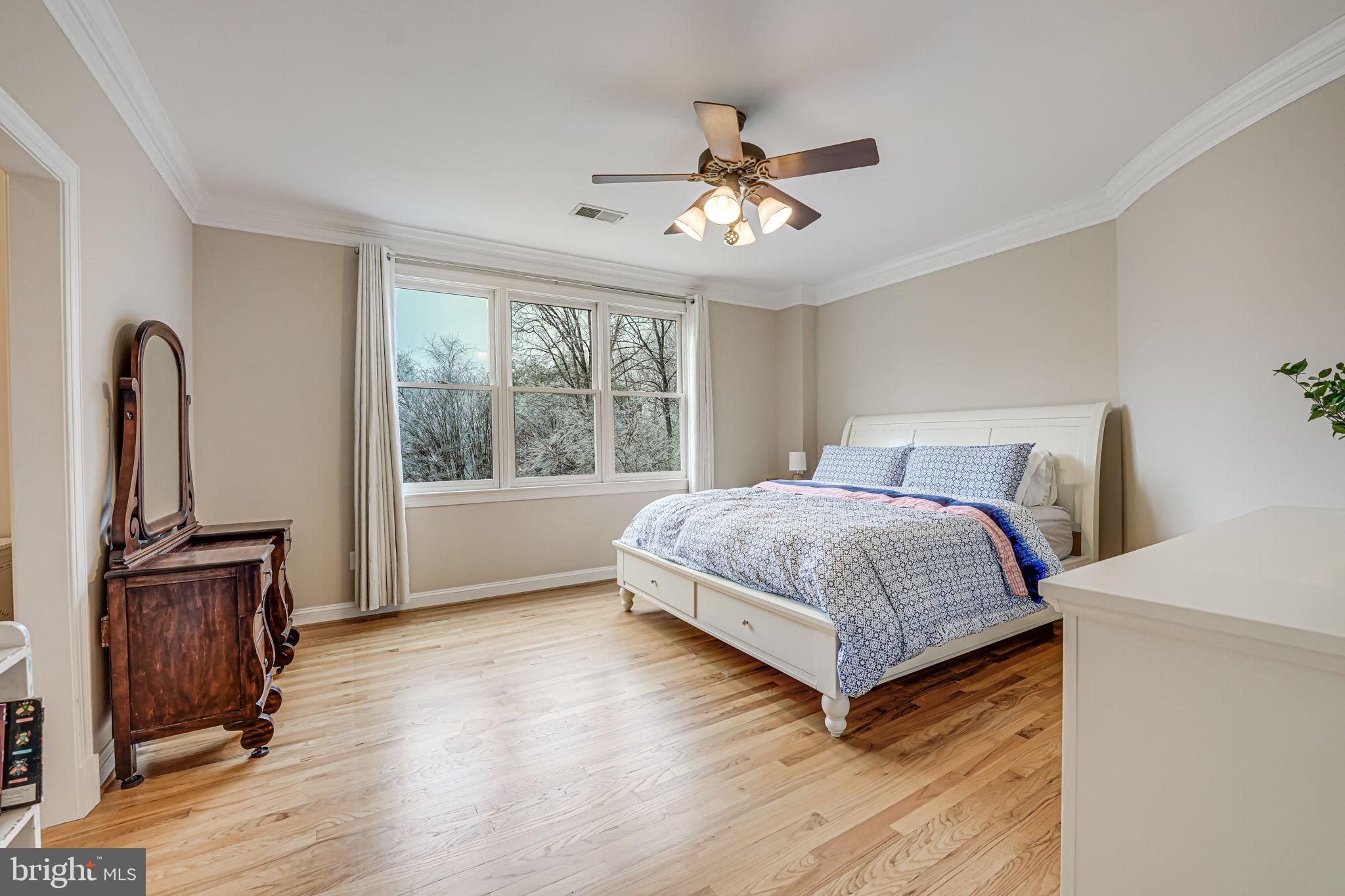 AIRSTON AT FOX MILL - Residential