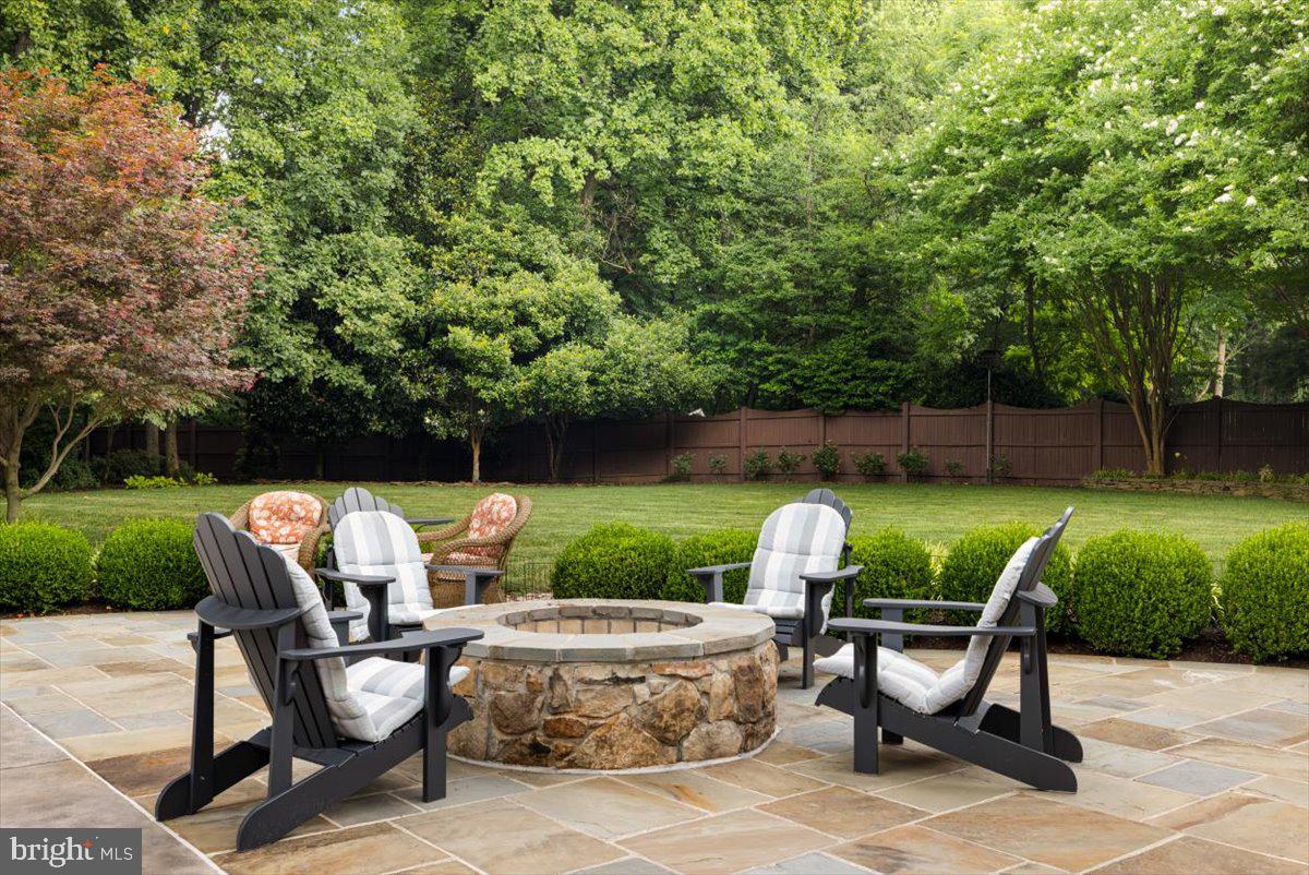 AIRSTON AT FOX MILL - Residential