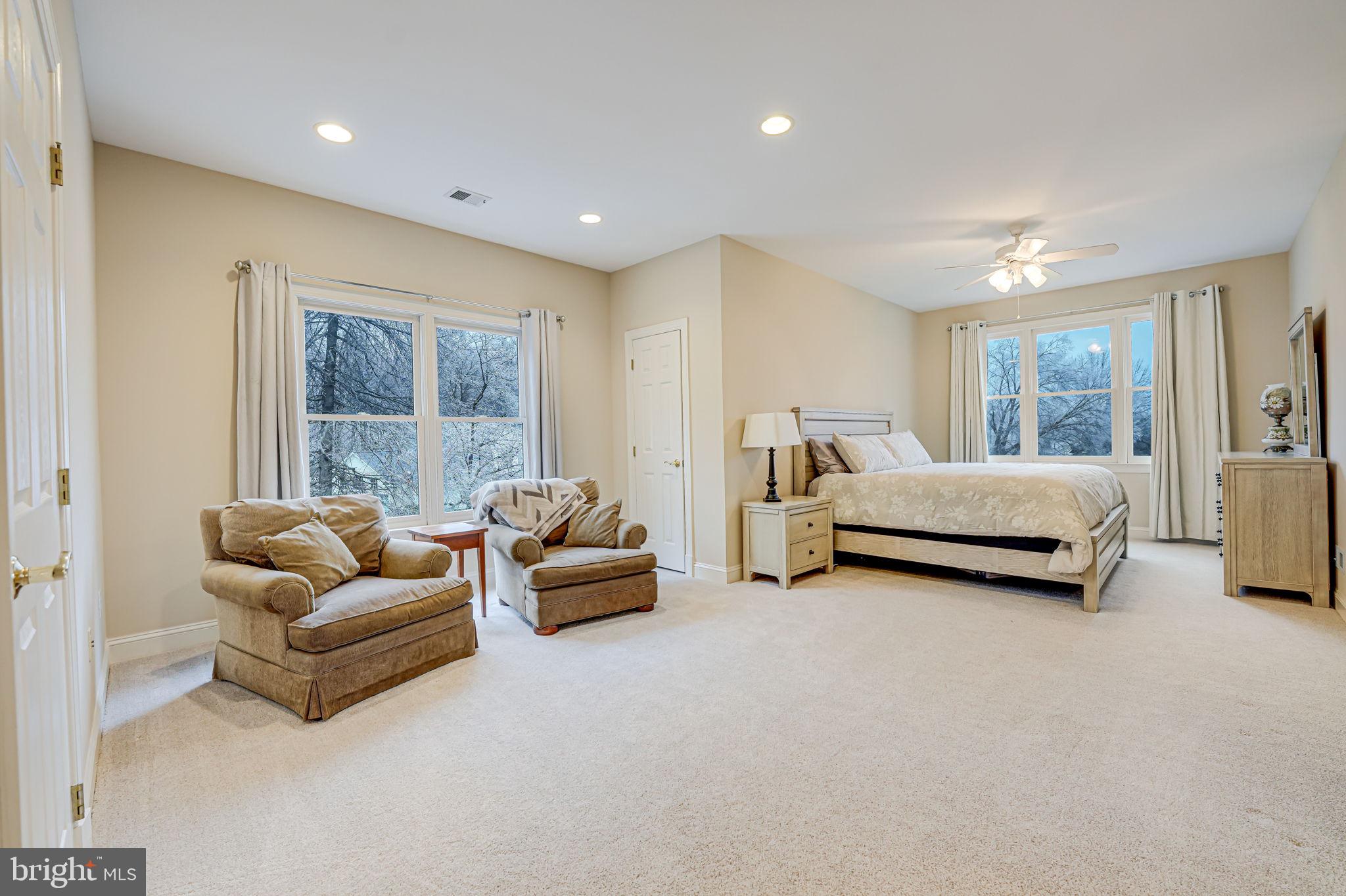 AIRSTON AT FOX MILL - Residential