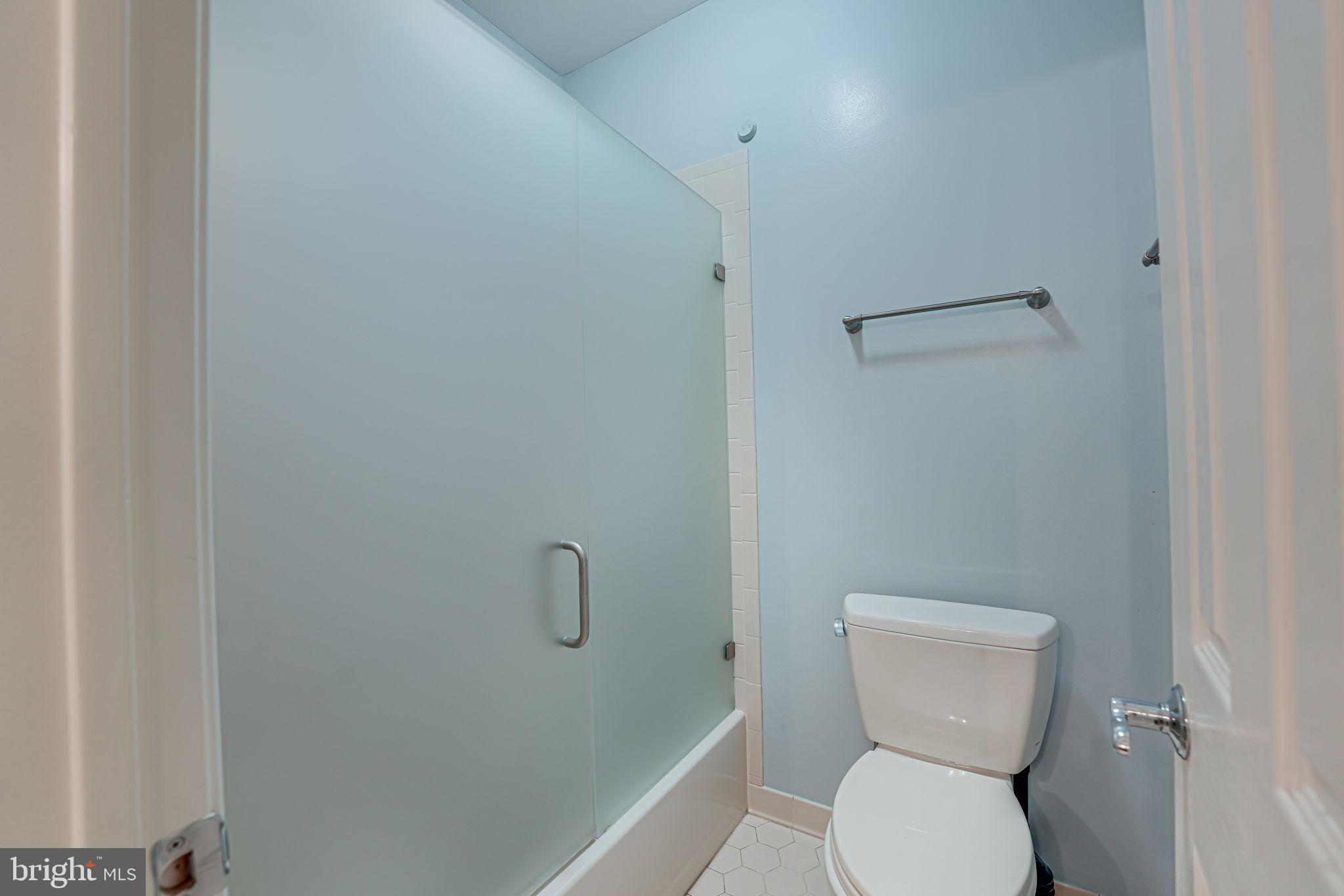 AIRSTON AT FOX MILL - Residential