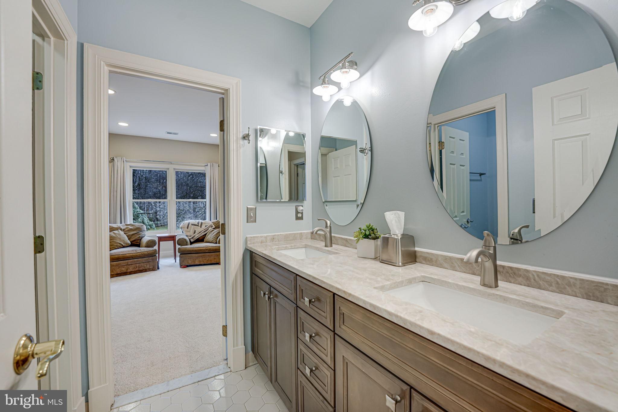 AIRSTON AT FOX MILL - Residential