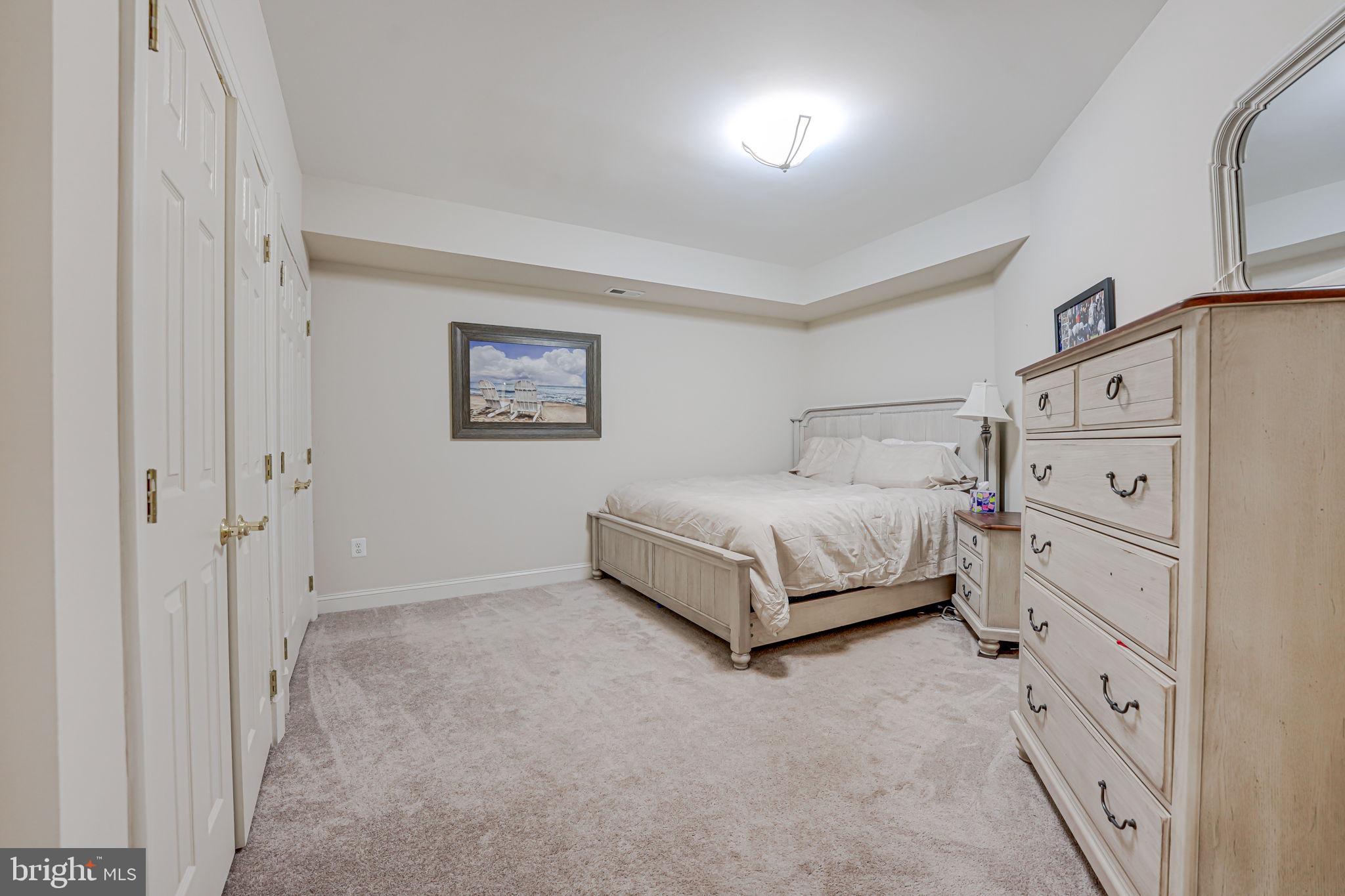 AIRSTON AT FOX MILL - Residential