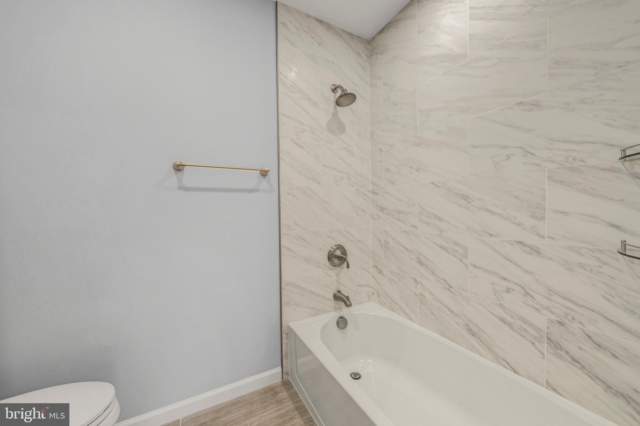 ROBIN GLEN - Residential