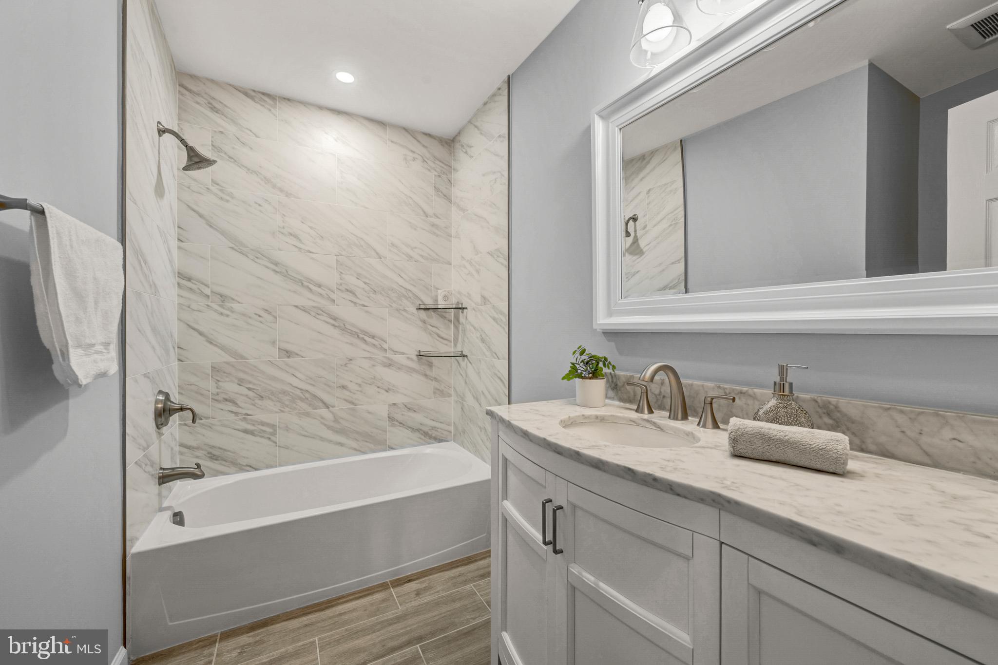 ROBIN GLEN - Residential