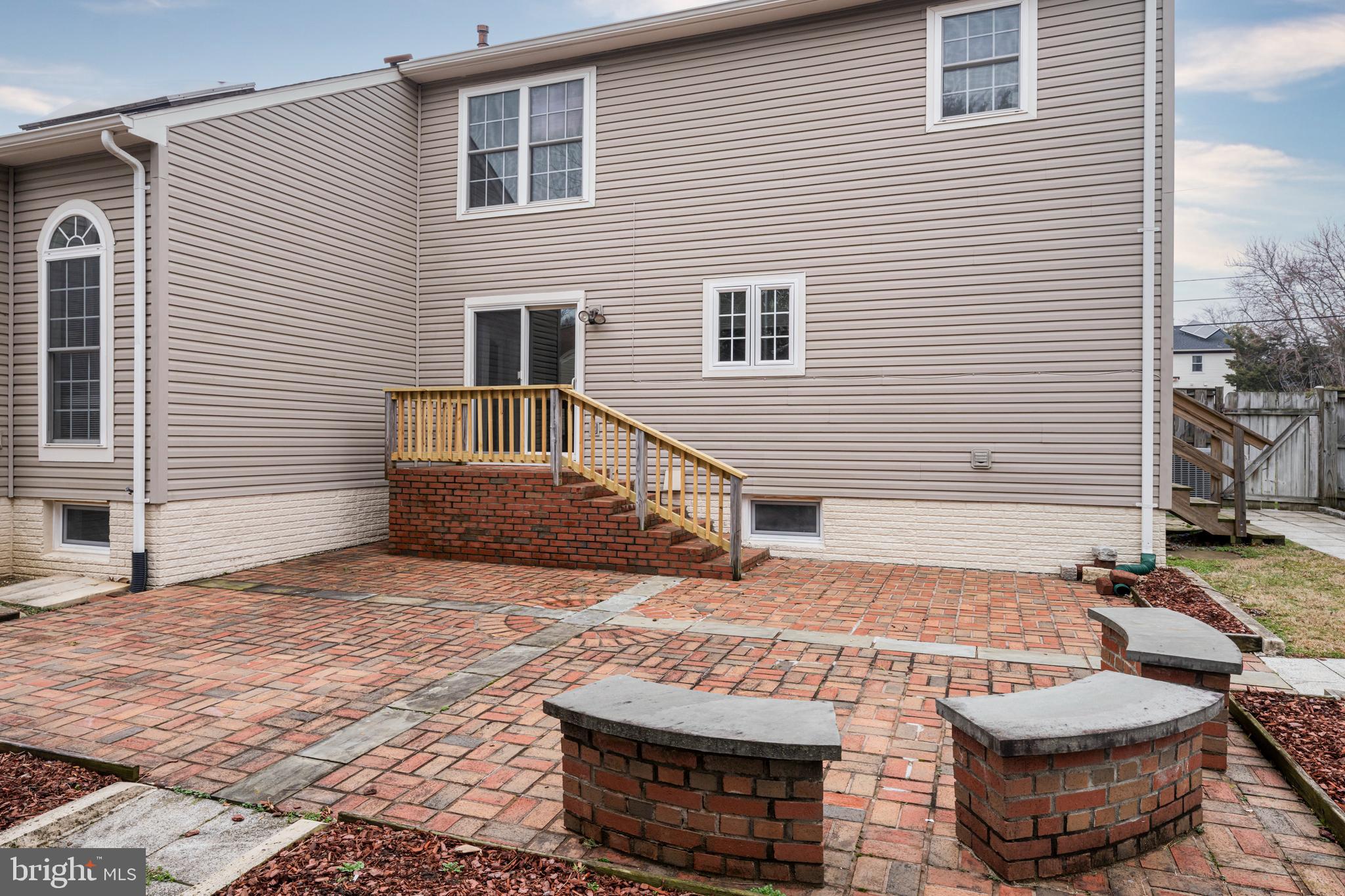 ROBIN GLEN - Residential