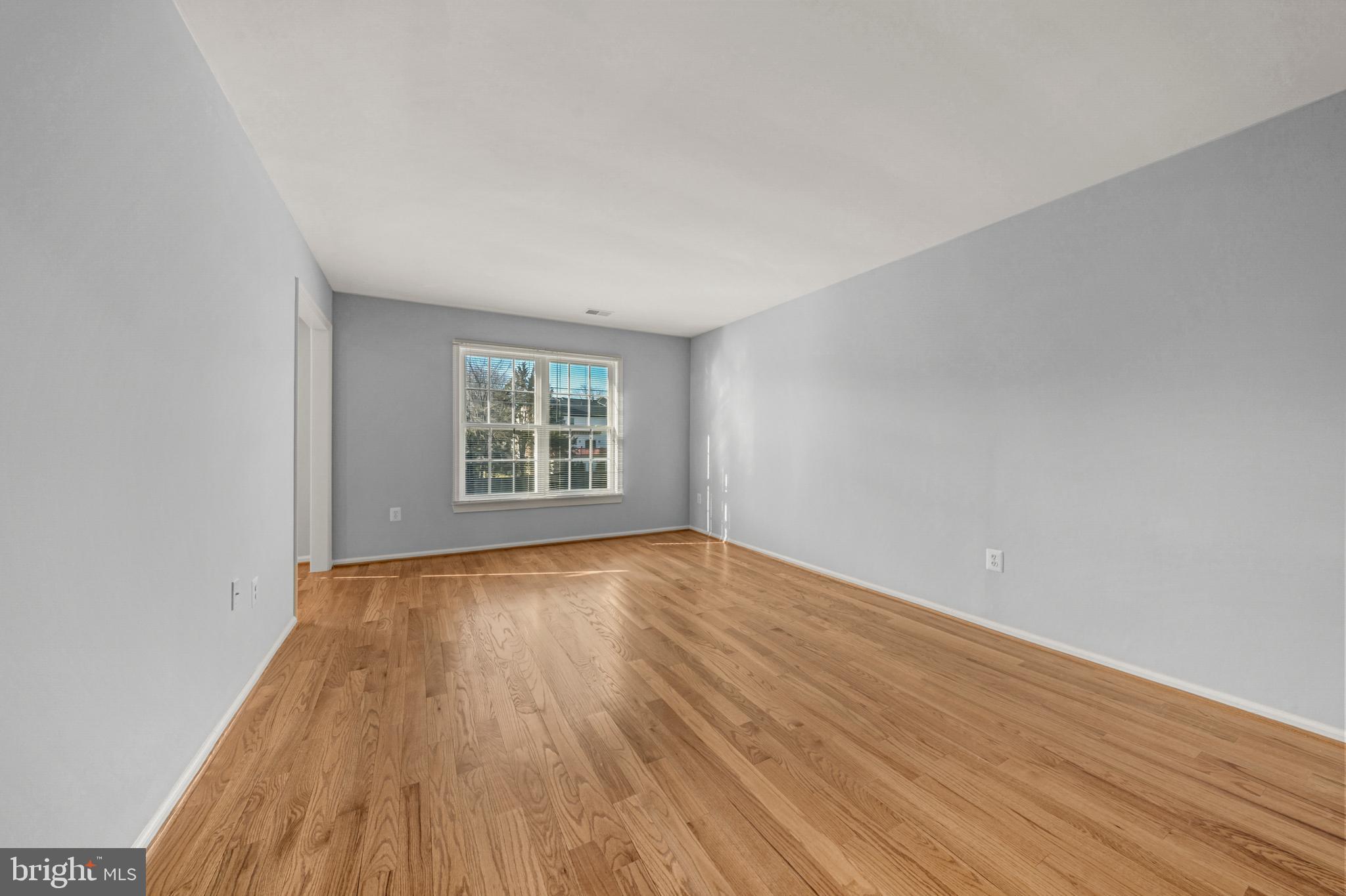 ROBIN GLEN - Residential