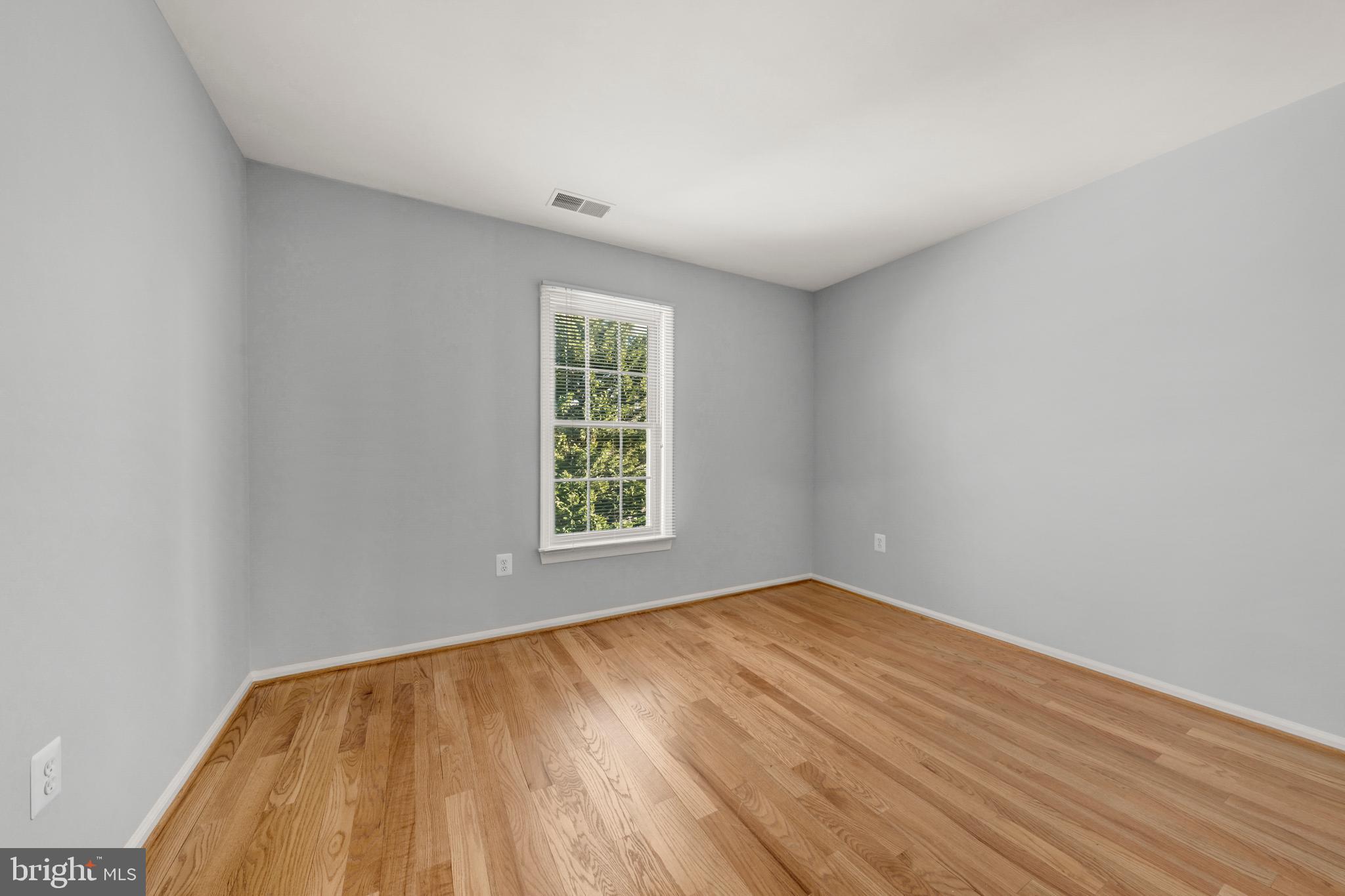 ROBIN GLEN - Residential