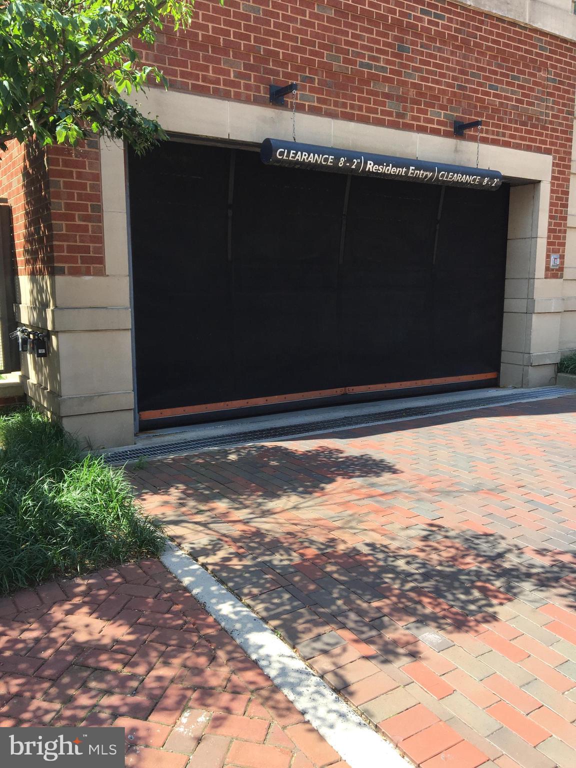 CONDOS AT CARLYLE SQUARE - Residential Lease